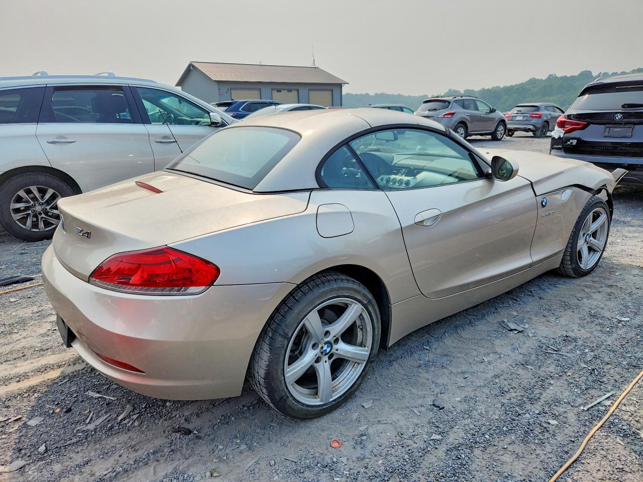 2011 Bmw Z4 Sdrive30i Beige vin: WBALM5C55BE379862