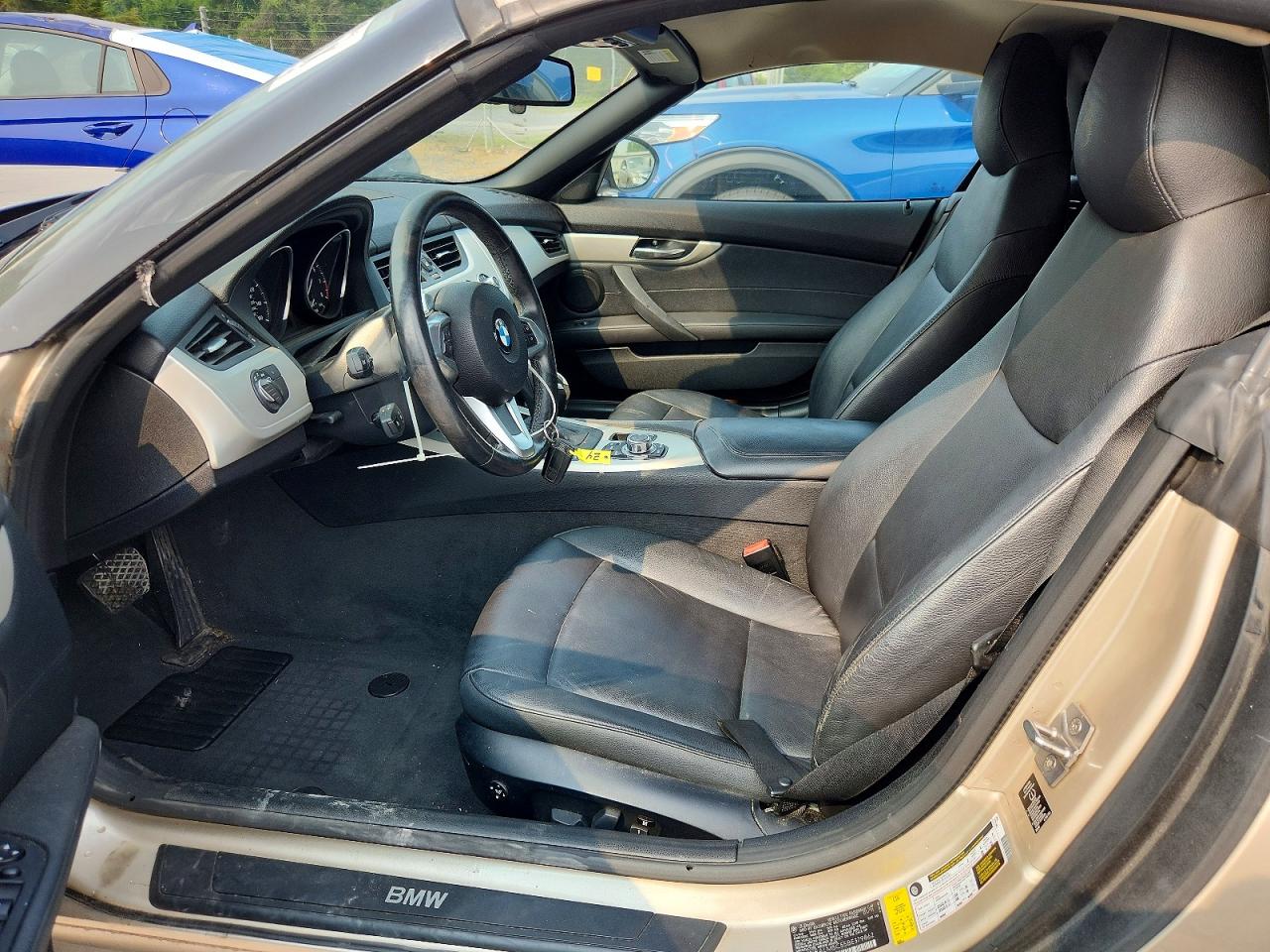 2011 Bmw Z4 Sdrive30i Beige vin: WBALM5C55BE379862