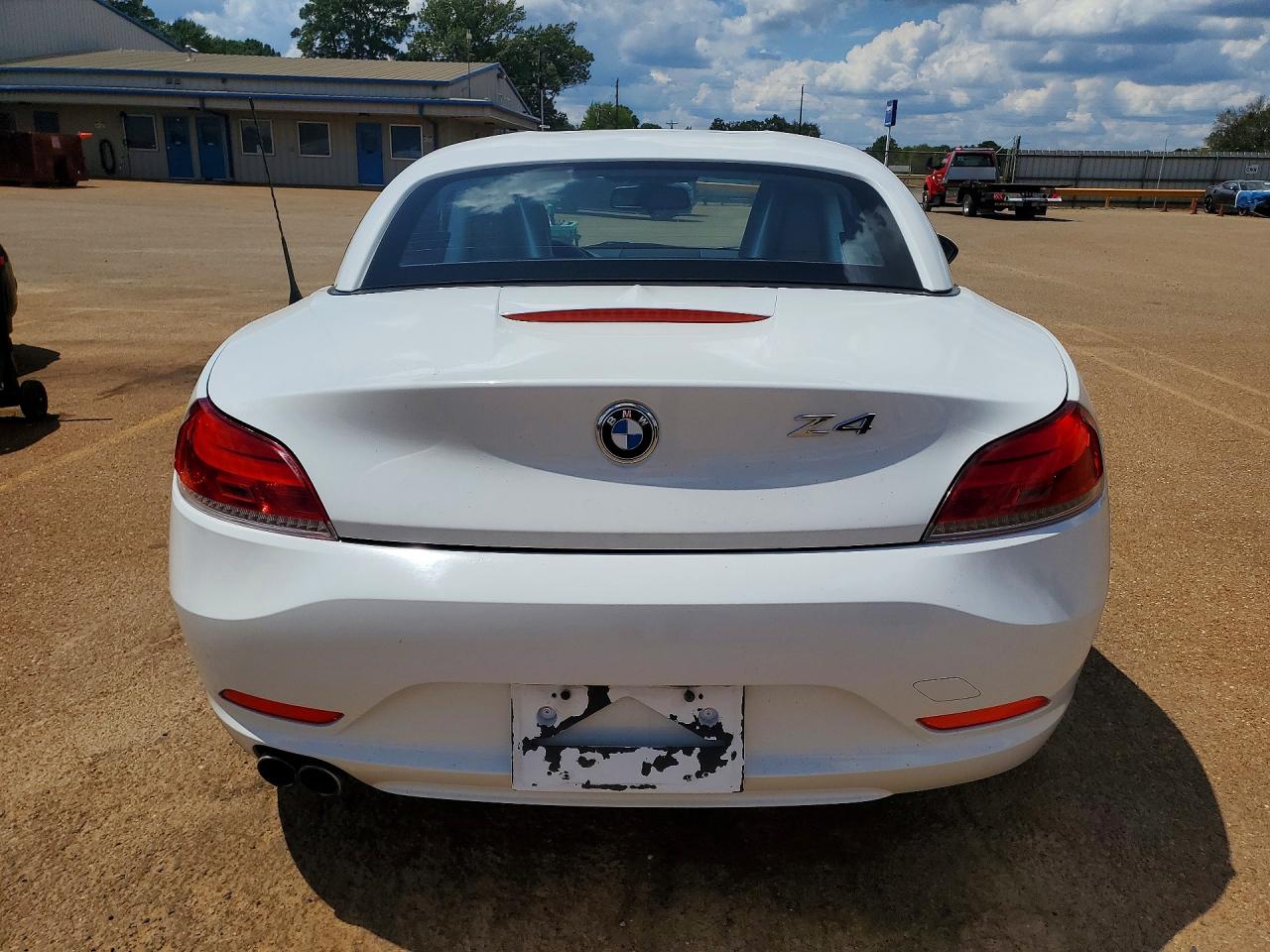 2011 Bmw Z4 Sdrive30i White vin: WBALM5C56BE377697