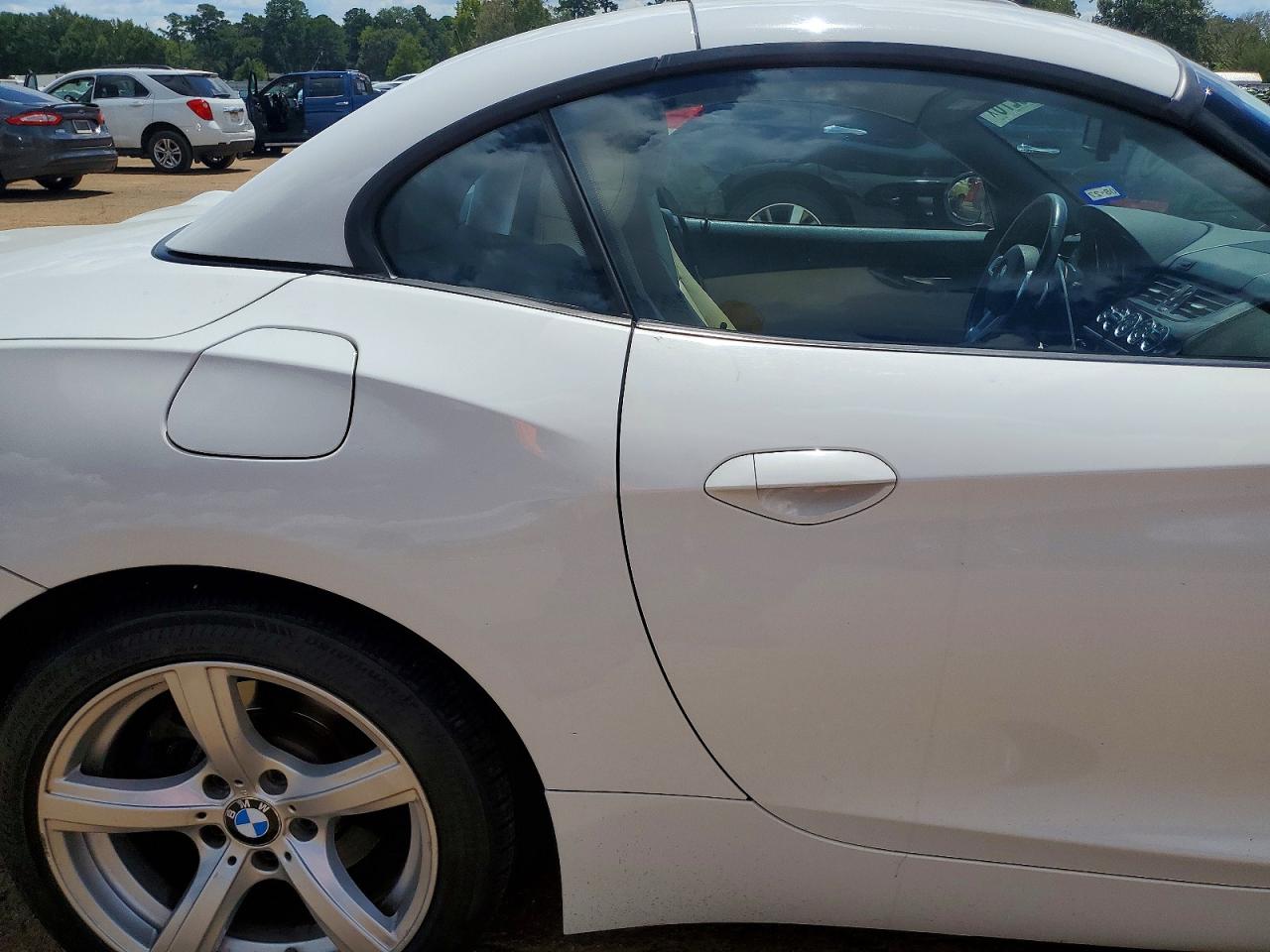 2011 Bmw Z4 Sdrive30i White vin: WBALM5C56BE377697