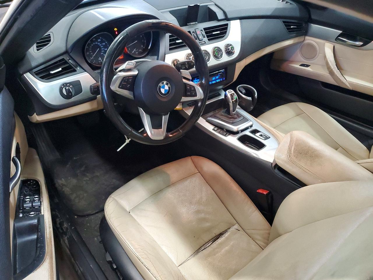 2011 Bmw Z4 Sdrive35i Beige vin: WBALM7C53BE382836