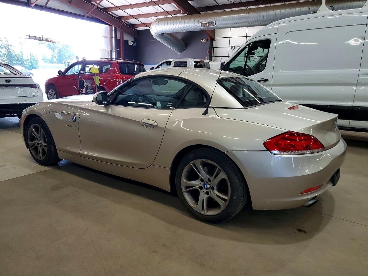 2011 Bmw Z4 Sdrive35i Beige vin: WBALM7C53BE382836