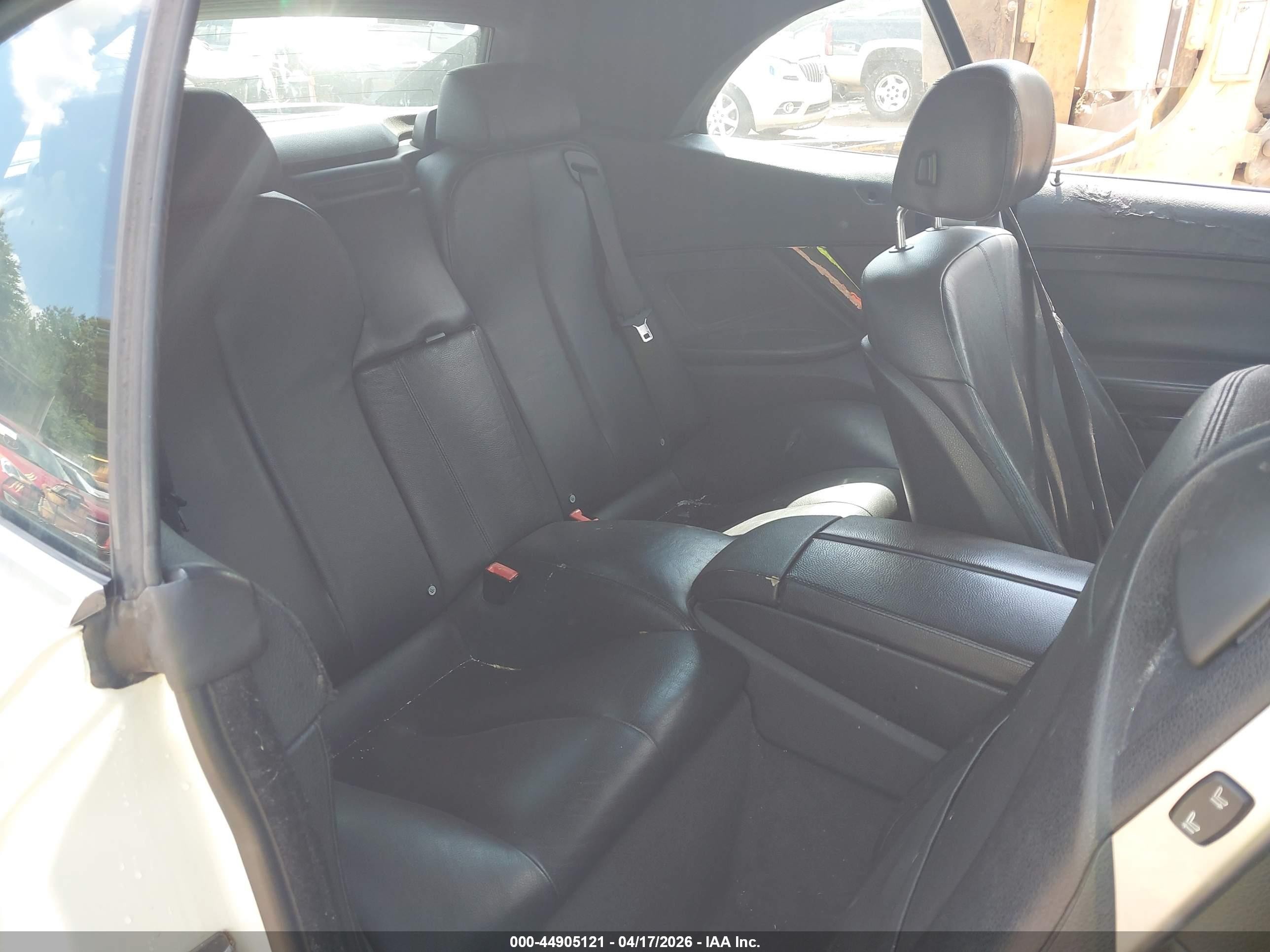 2012 Bmw 640i   White vin: WBALW7C52CC618531