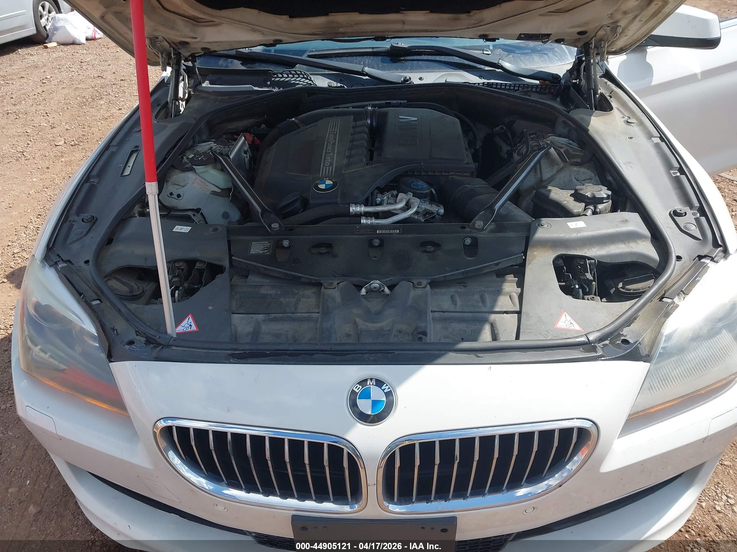 2012 Bmw 640i   White vin: WBALW7C52CC618531