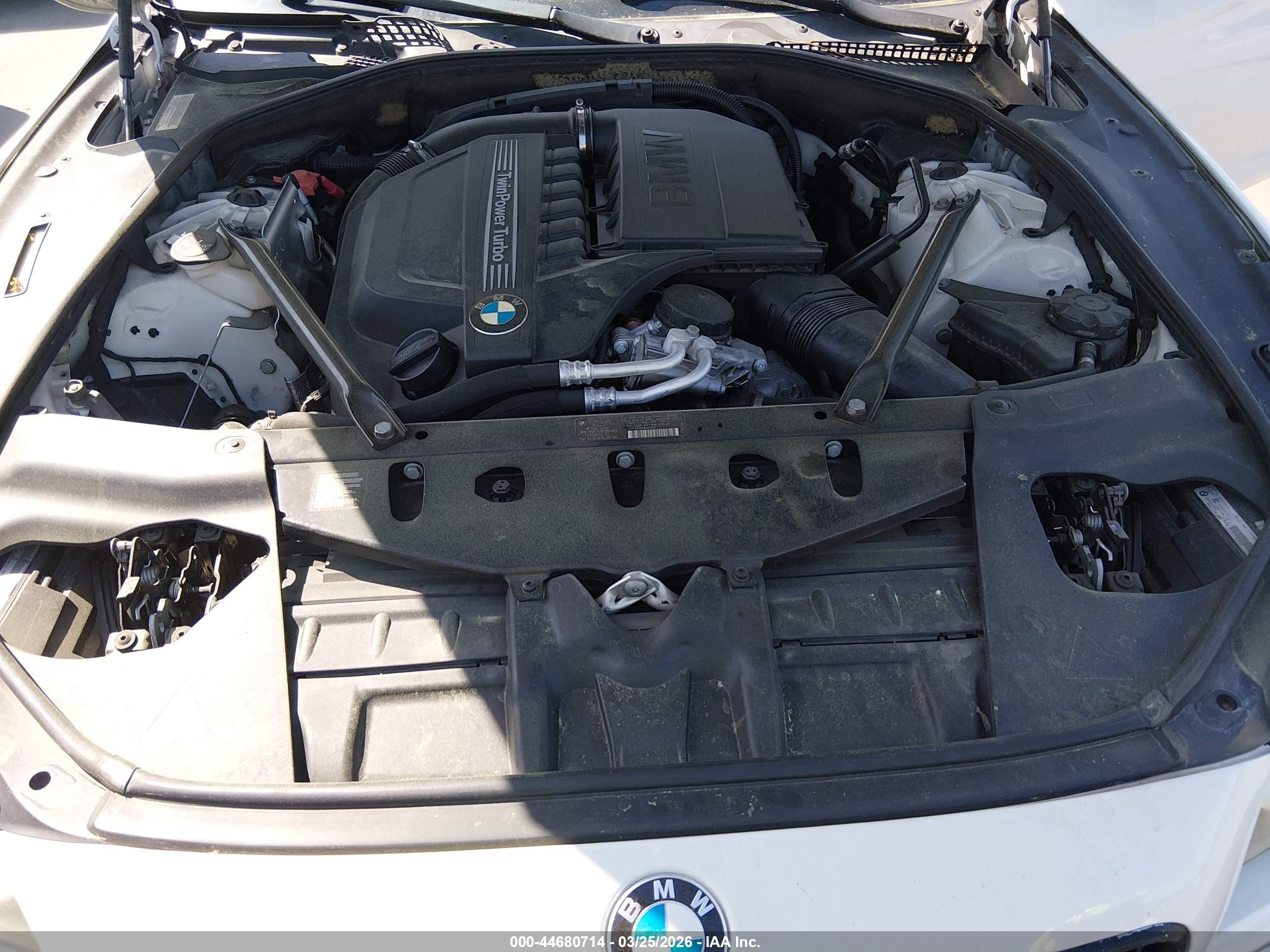 2012 Bmw 640i   White vin: WBALW7C58CC618470