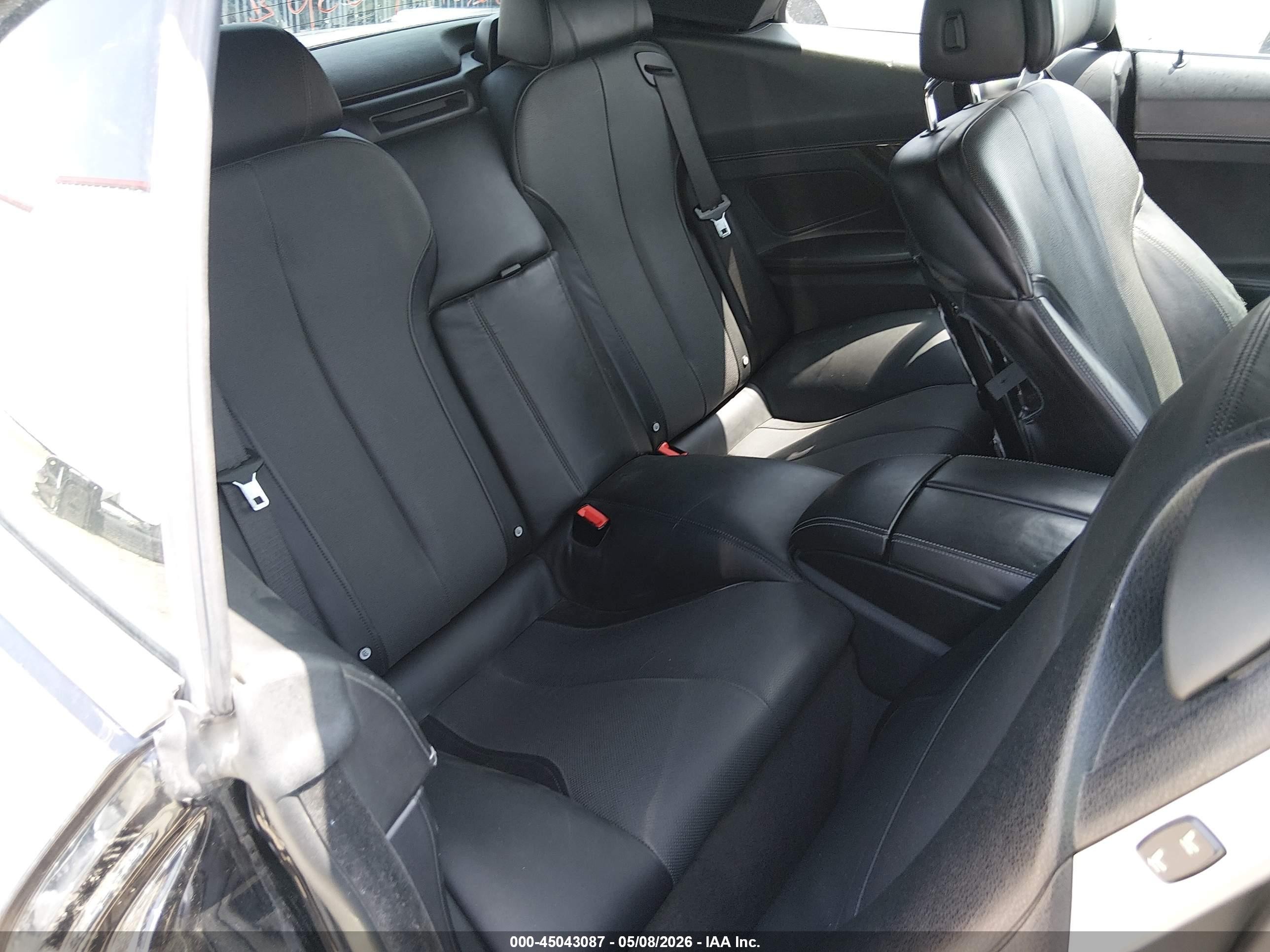 2012 Bmw 640i   Black vin: WBALW7C5XCC618759