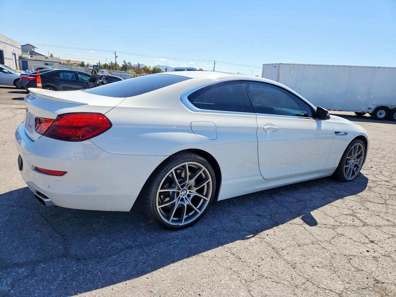 2012 Bmw 650 I Белый vin: WBALX3C53CDV77410