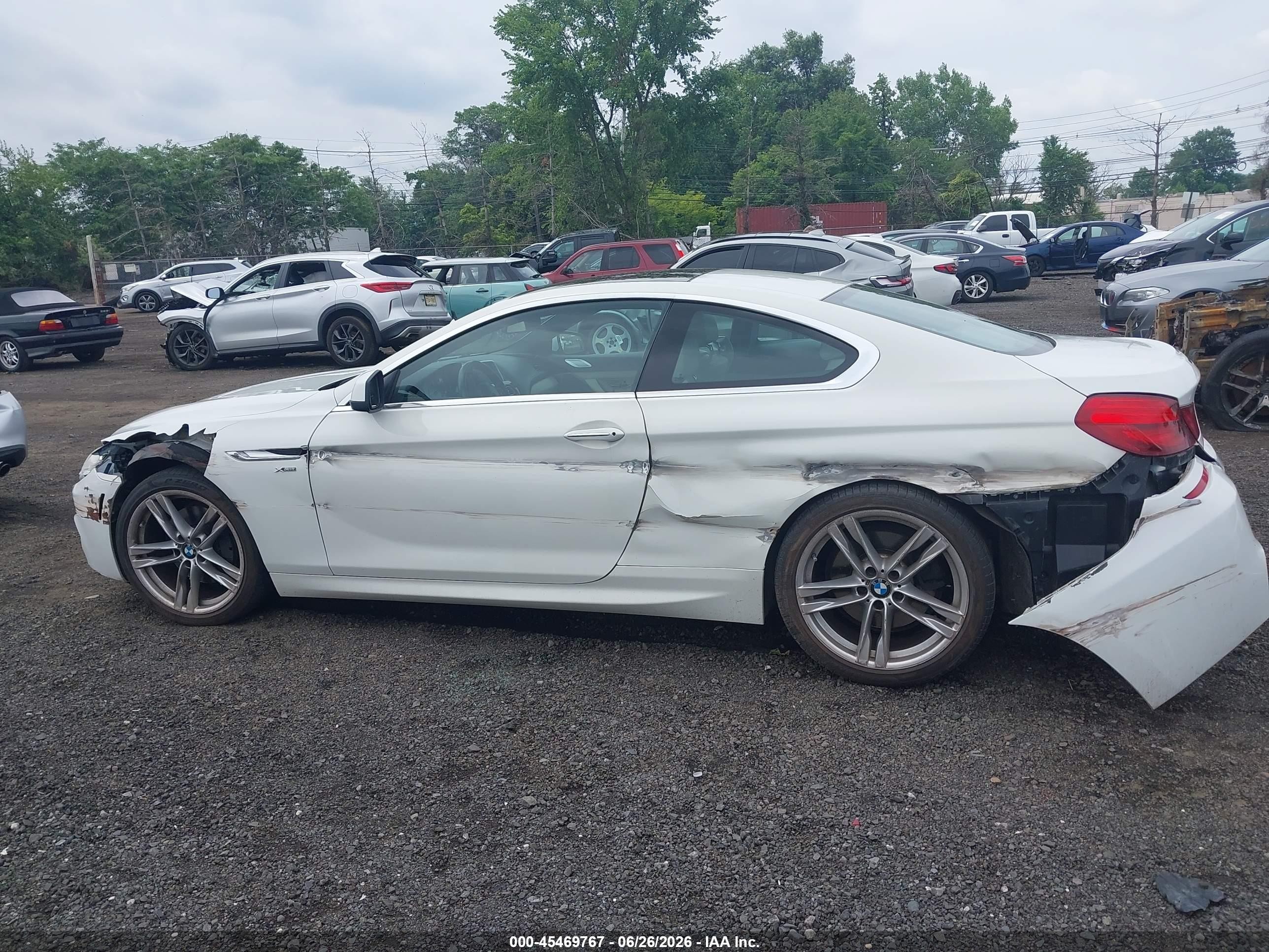 2012 Bmw 650i Xdrive White vin: WBALX5C58CC894391