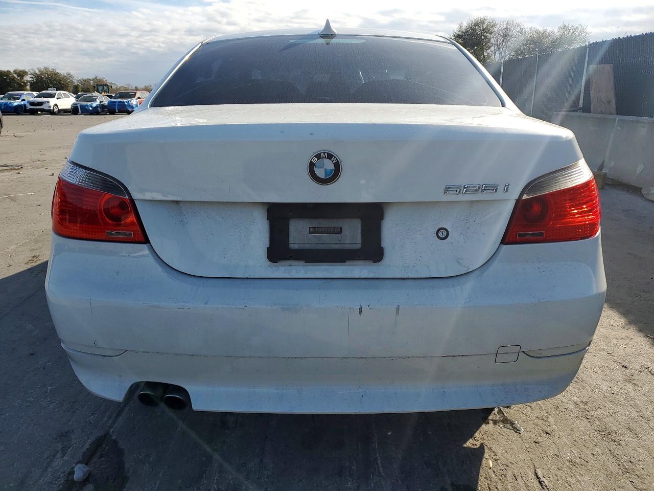 2005 Bmw 525 I White vin: WBANA53505B858780