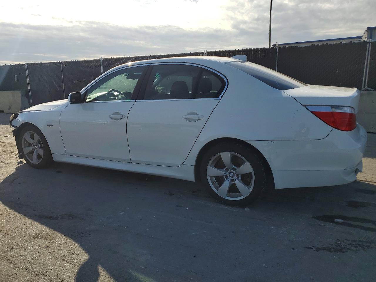 2005 Bmw 525 I White vin: WBANA53505B858780