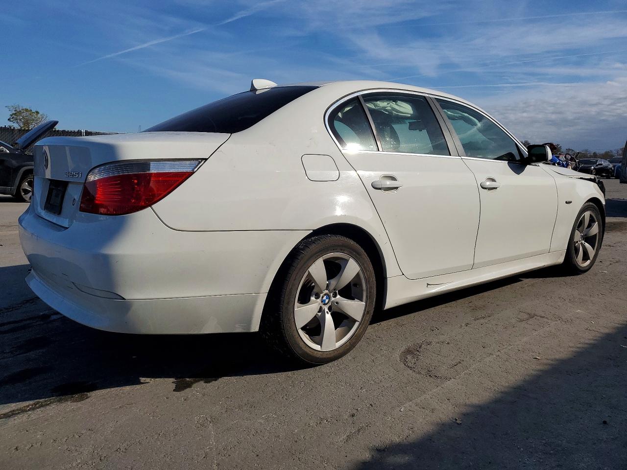 2005 Bmw 525 I White vin: WBANA53505B858780