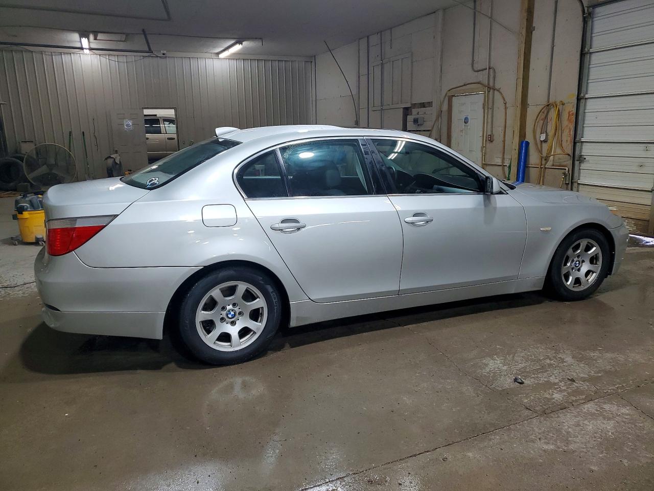 2004 Bmw 525 I Silver vin: WBANA53524B852364