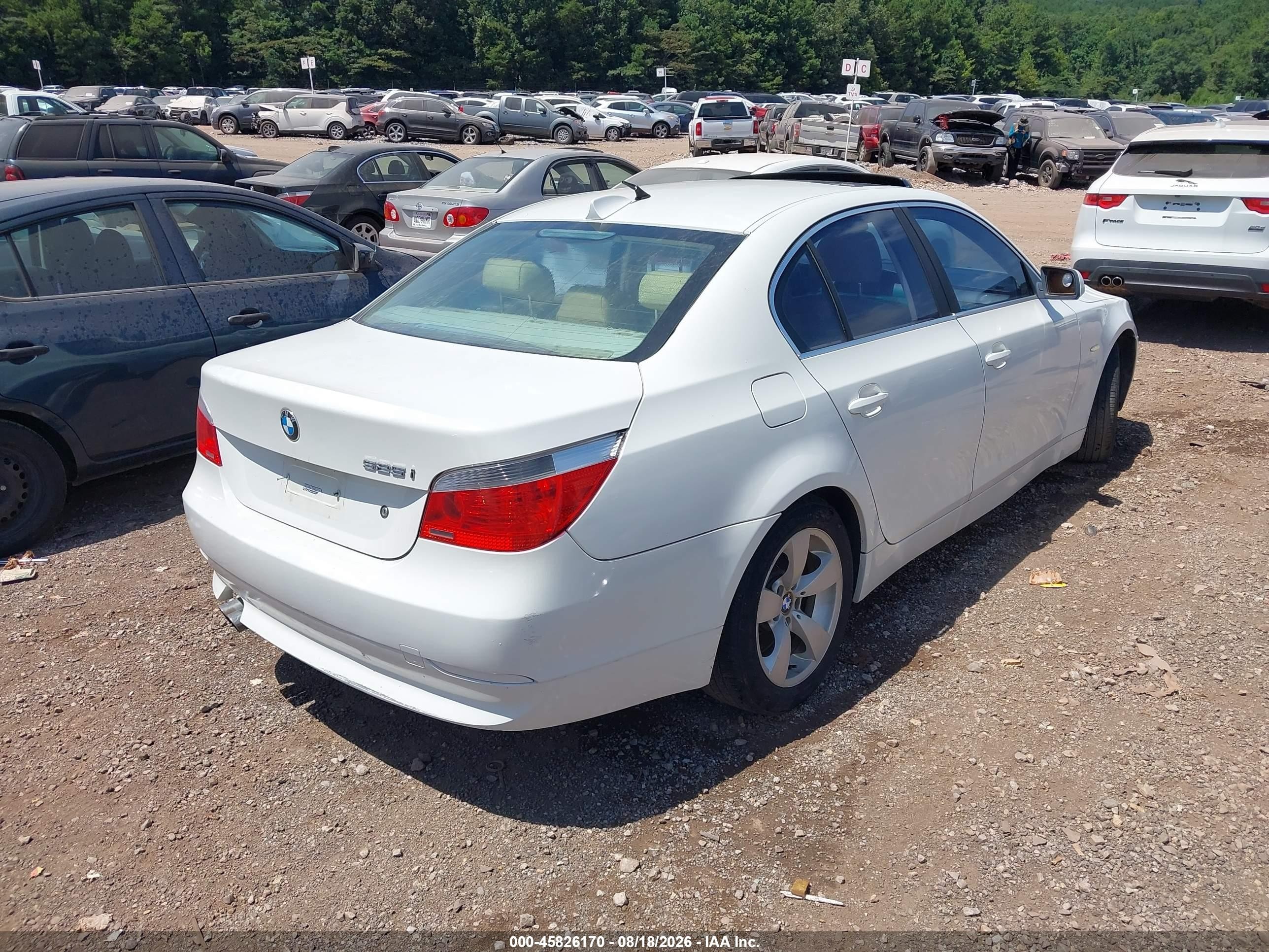 2005 Bmw 525i   White vin: WBANA53525B858828