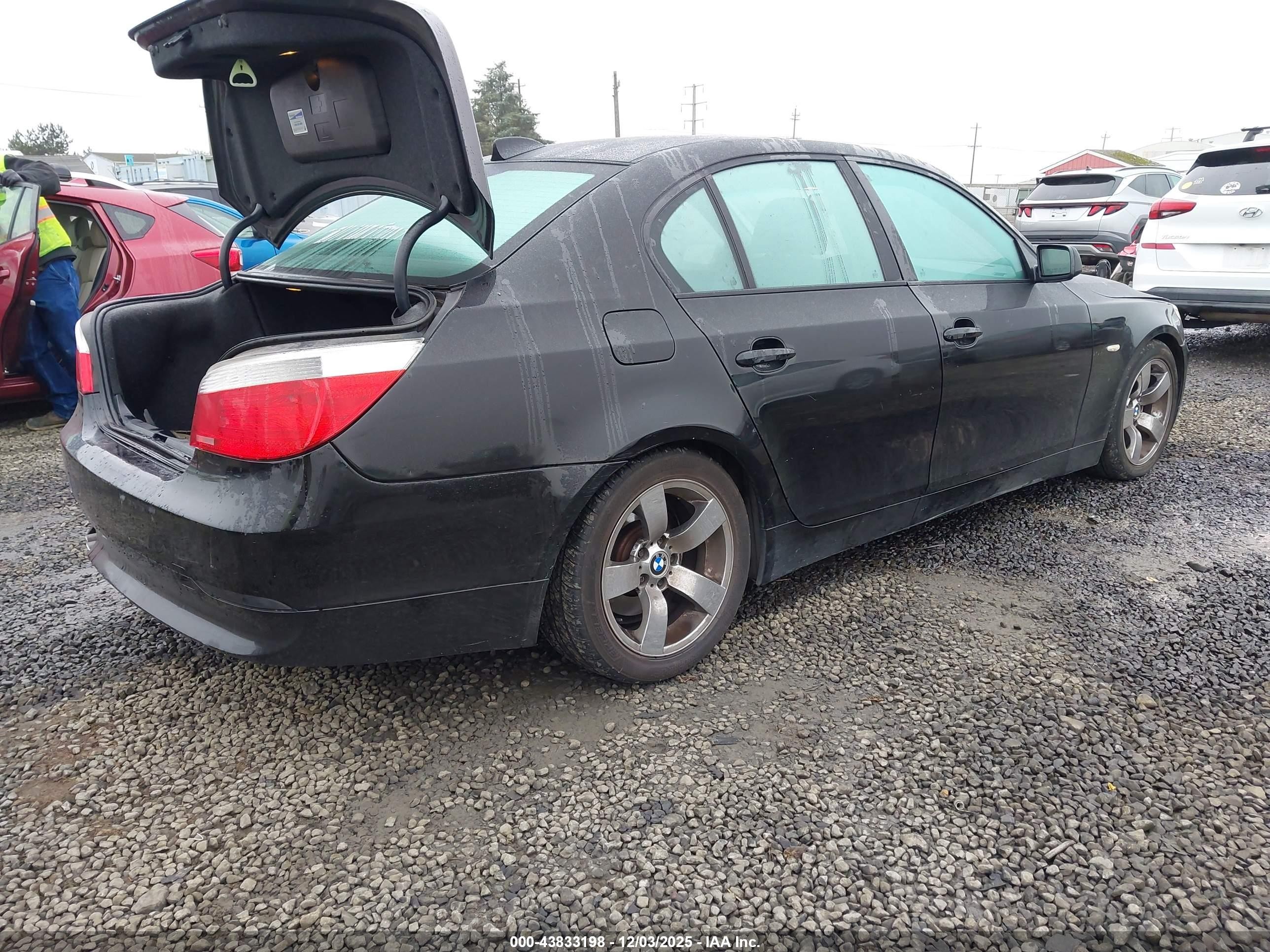 2005 Bmw 525i   Black vin: WBANA53545B856062