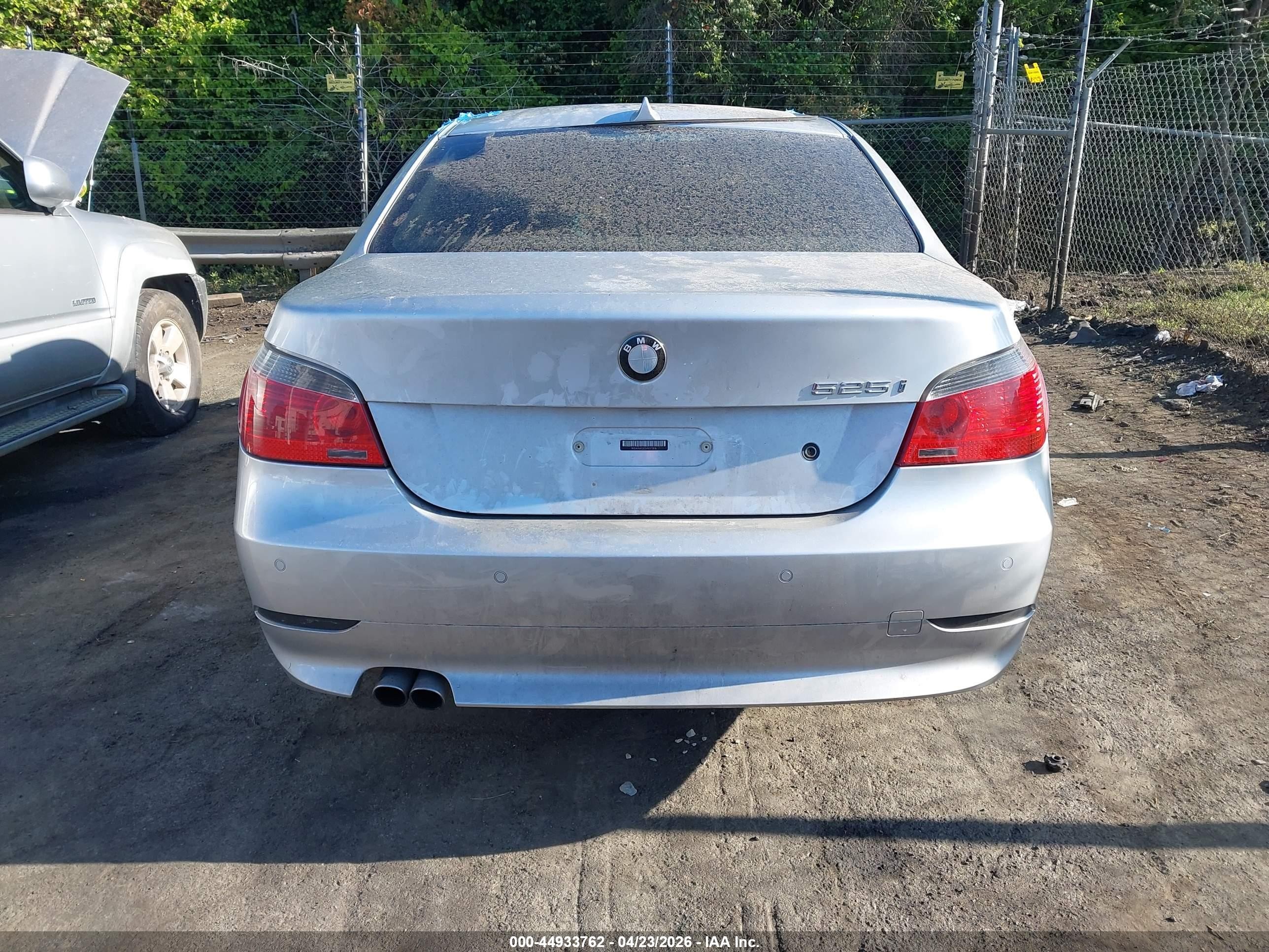 2004 Bmw 525i   Silver vin: WBANA53554B173818