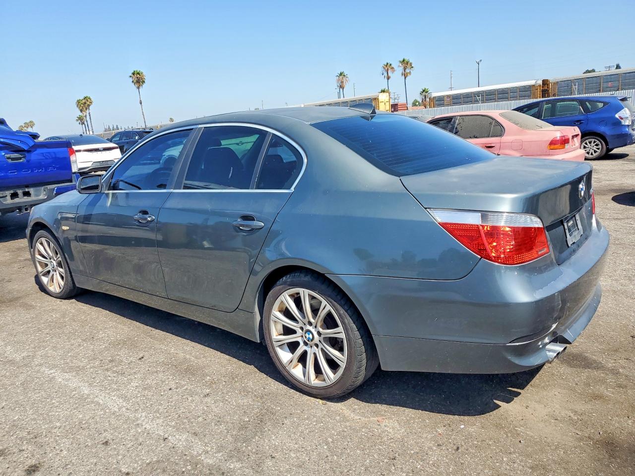 2004 Bmw 525 I Серый vin: WBANA53564B175495