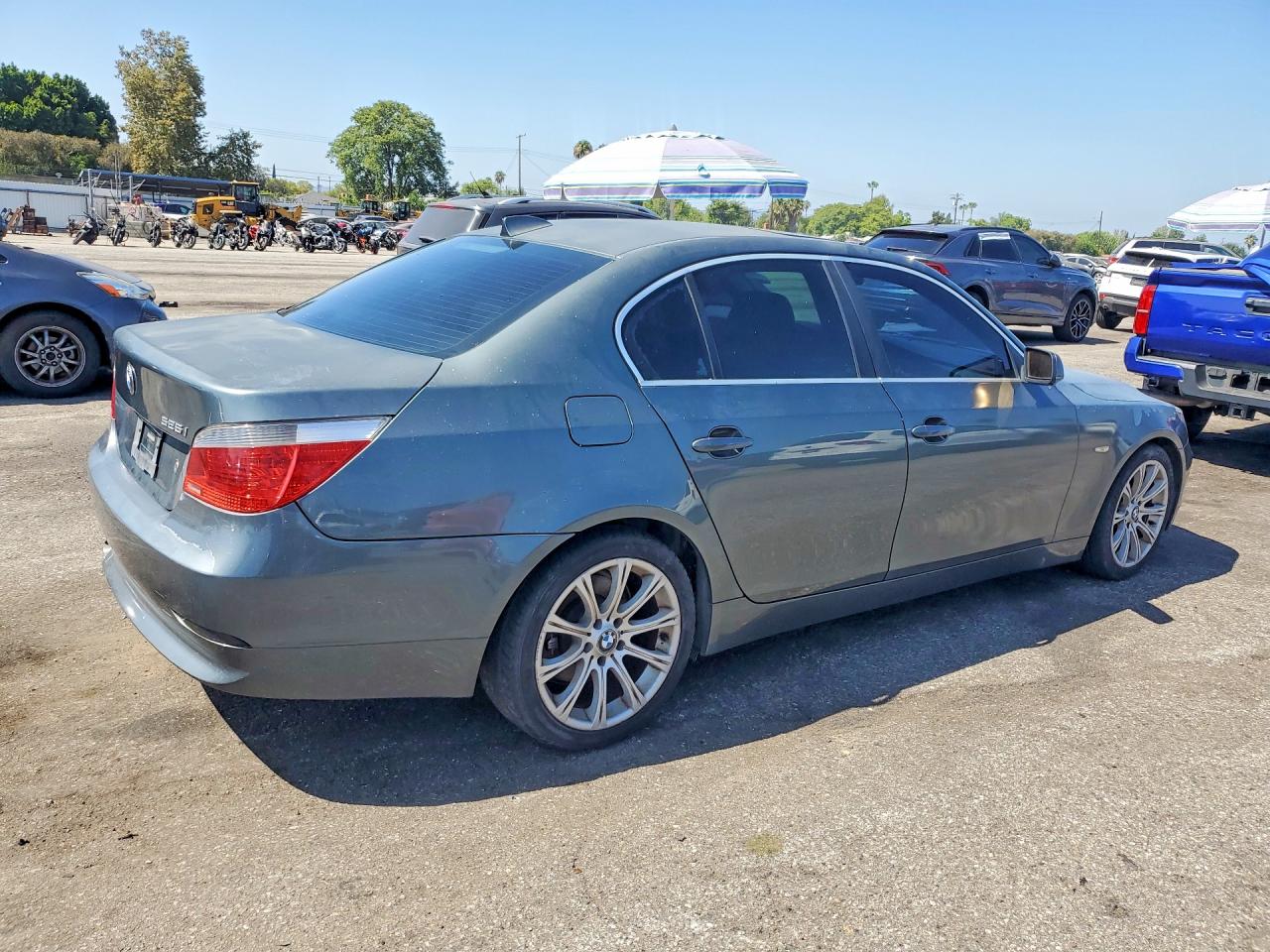 2004 Bmw 525 I Серый vin: WBANA53564B175495