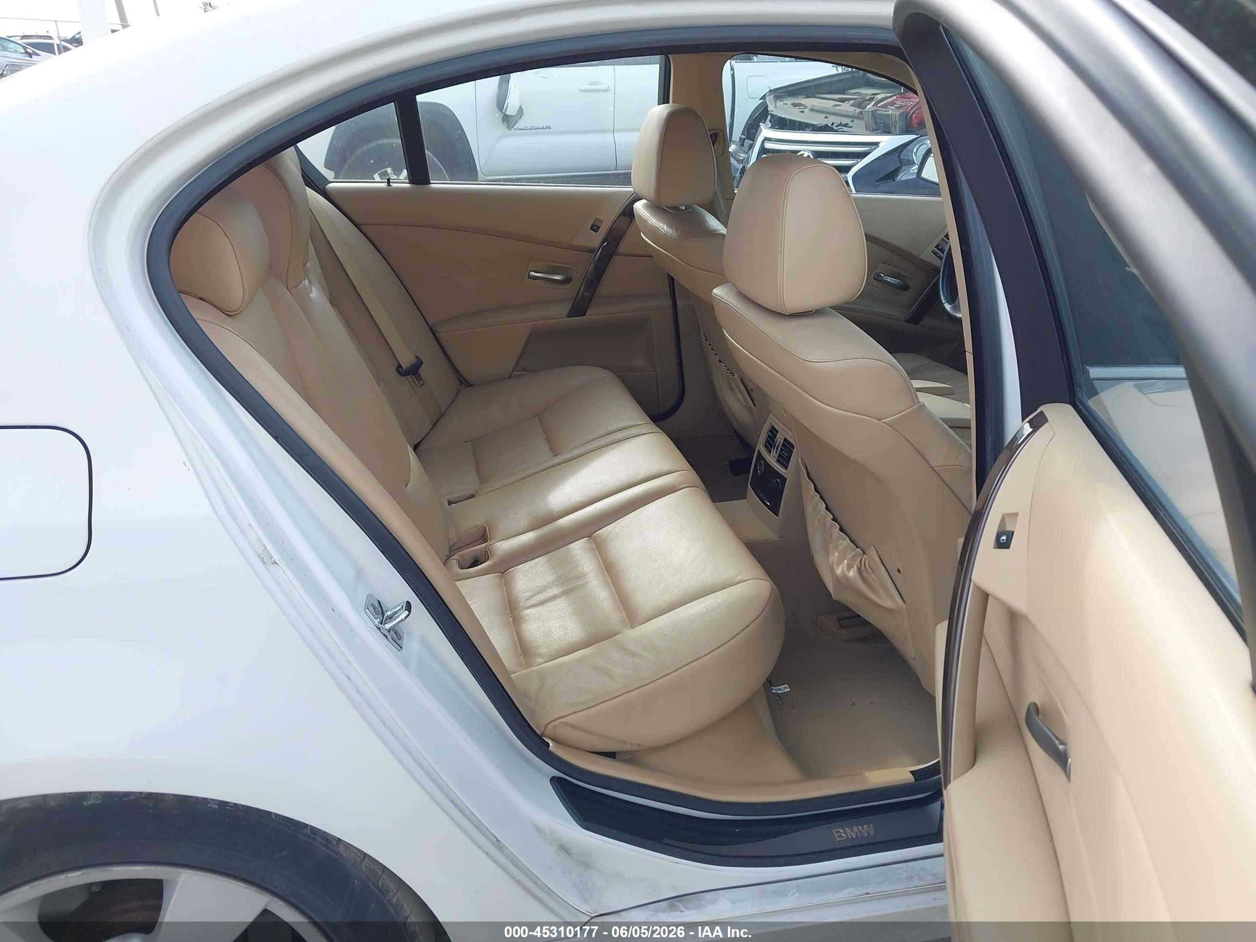 2005 Bmw 525i Белый vin: WBANA53565B855897