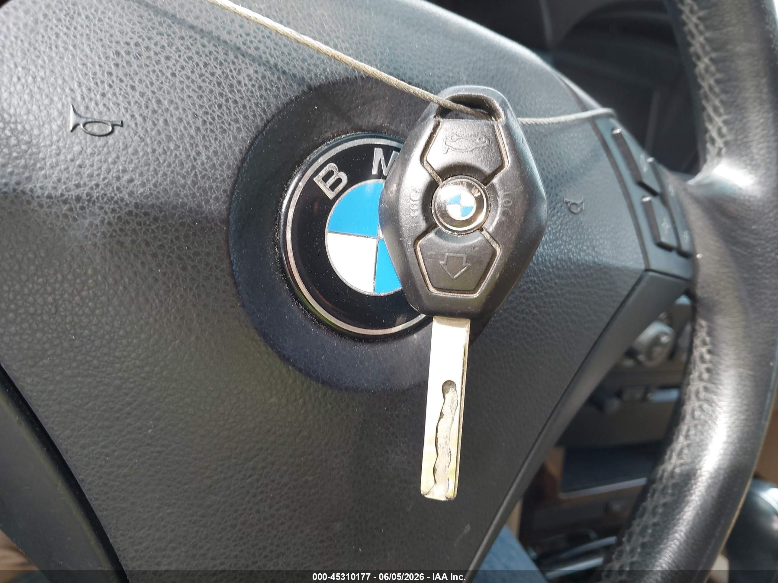 2005 Bmw 525i Белый vin: WBANA53565B855897