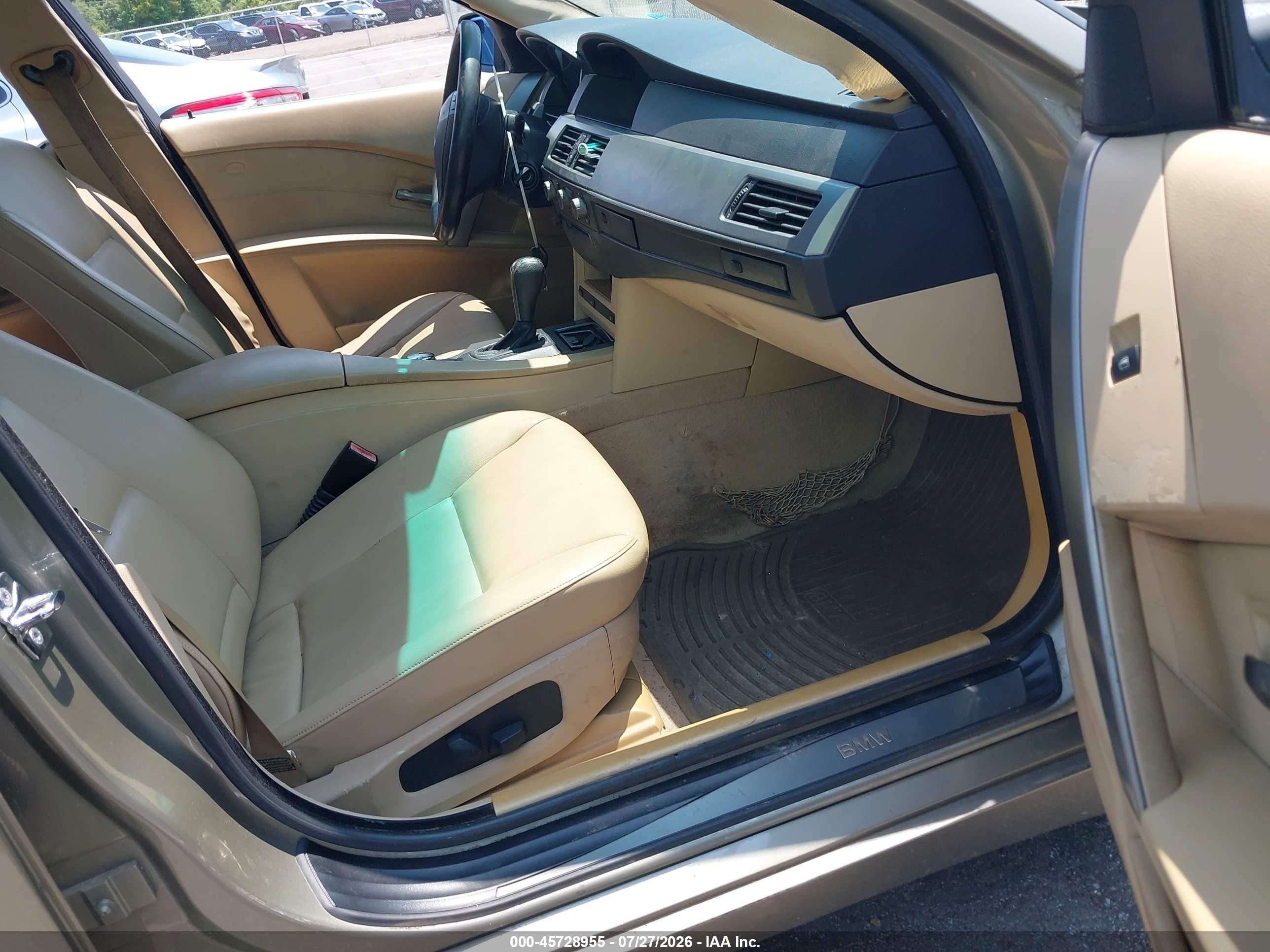 2004 Bmw 525i   Золотой vin: WBANA53584B850179