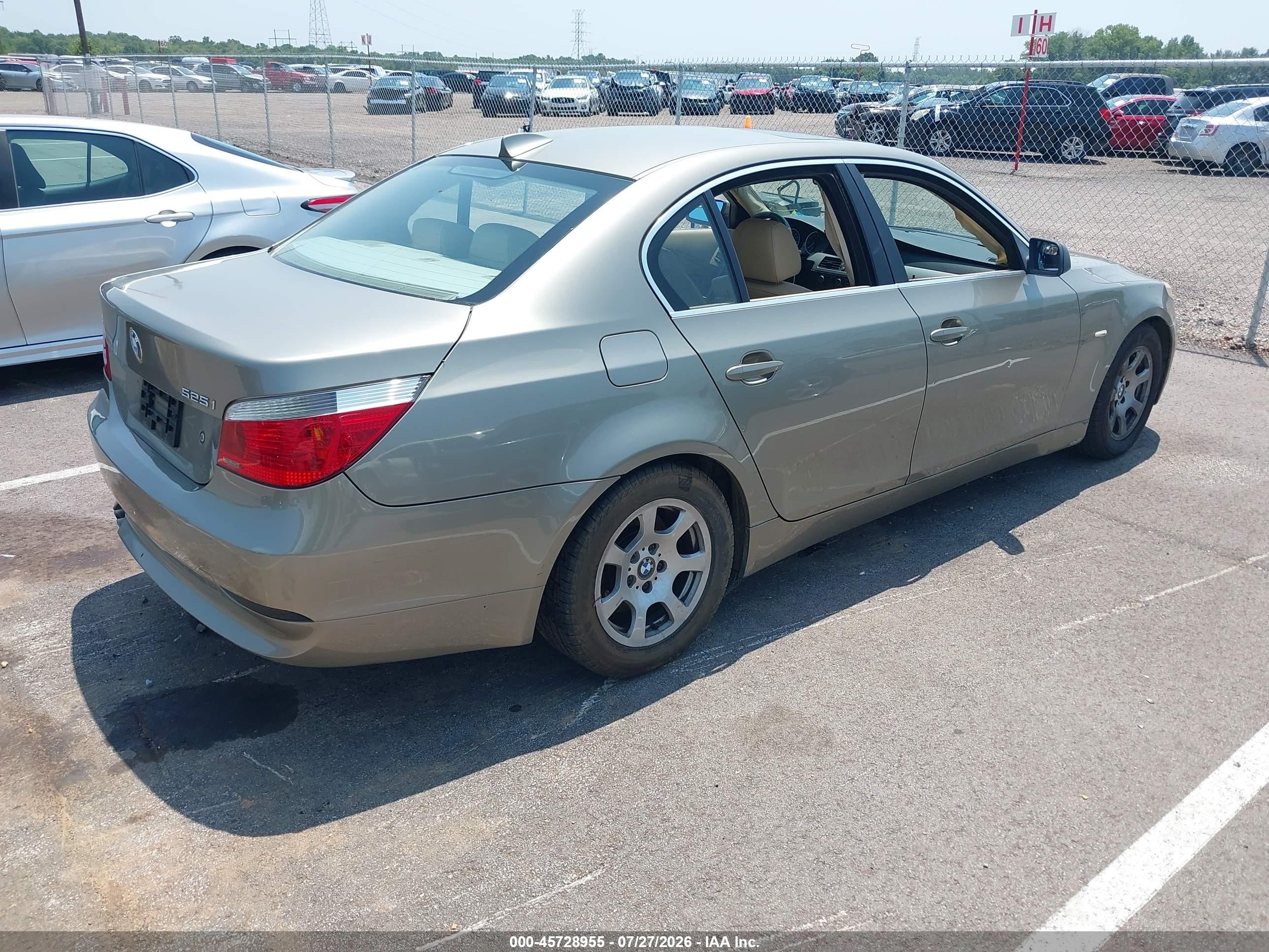 2004 Bmw 525i   Золотой vin: WBANA53584B850179