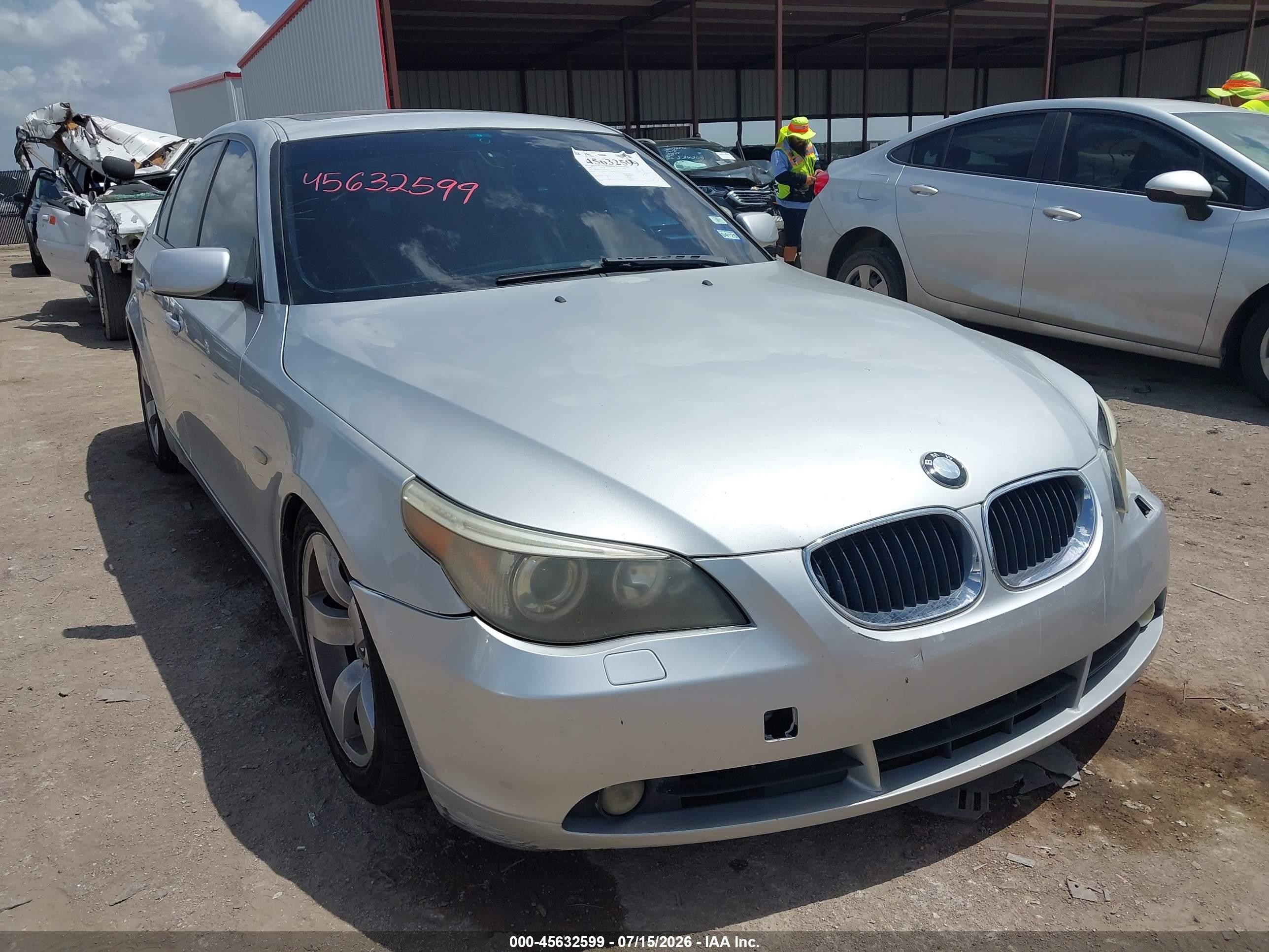 2005 Bmw 525i   Silver vin: WBANA53585B856825