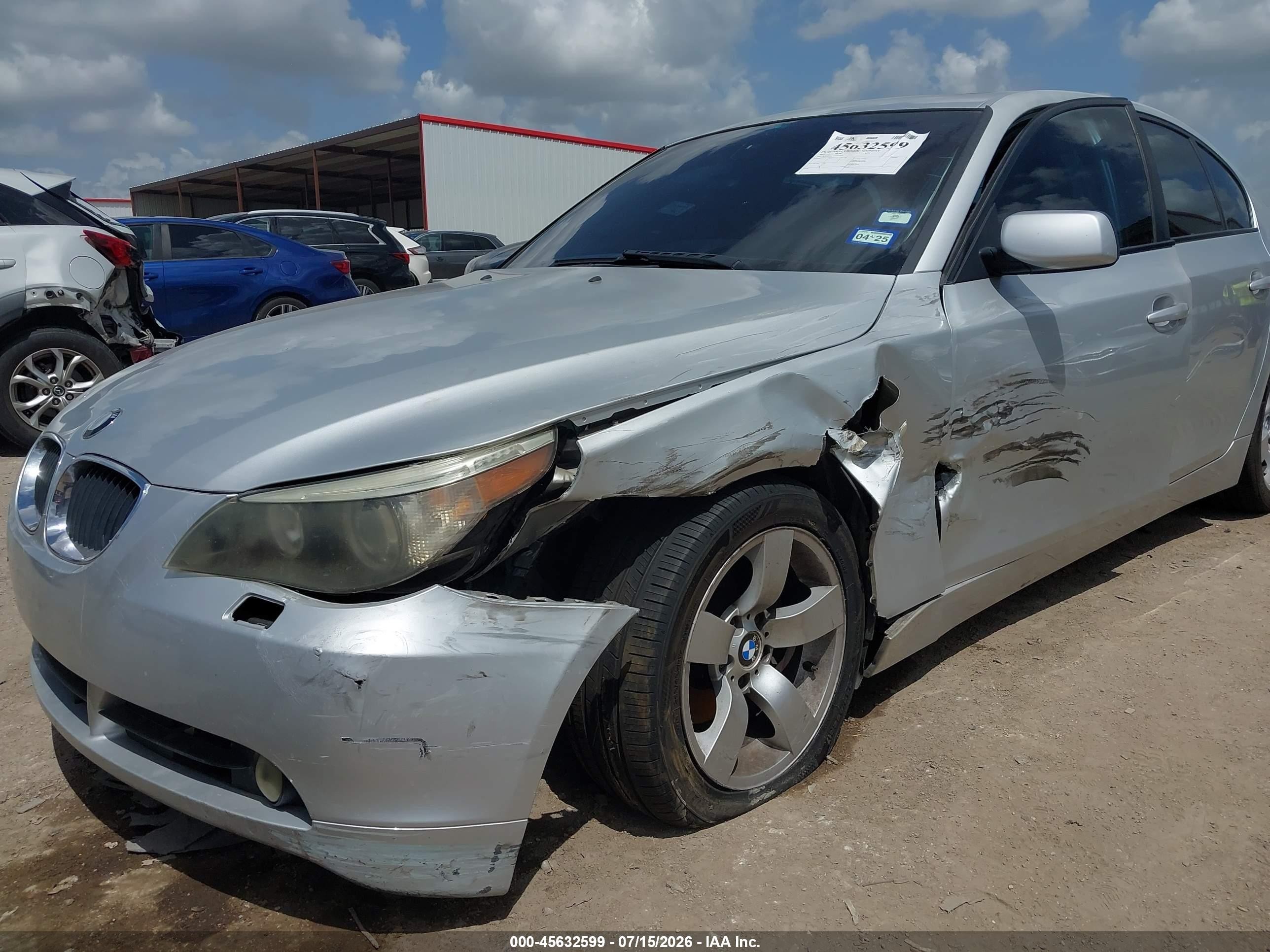 2005 Bmw 525i   Silver vin: WBANA53585B856825