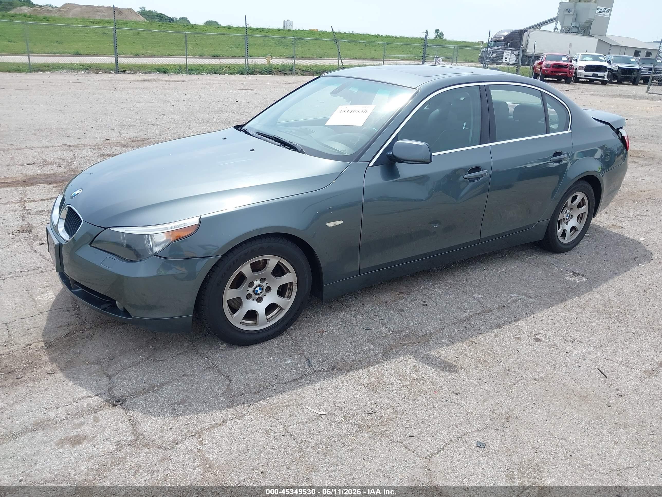2004 Bmw 525i   Gray vin: WBANA535X4B172745