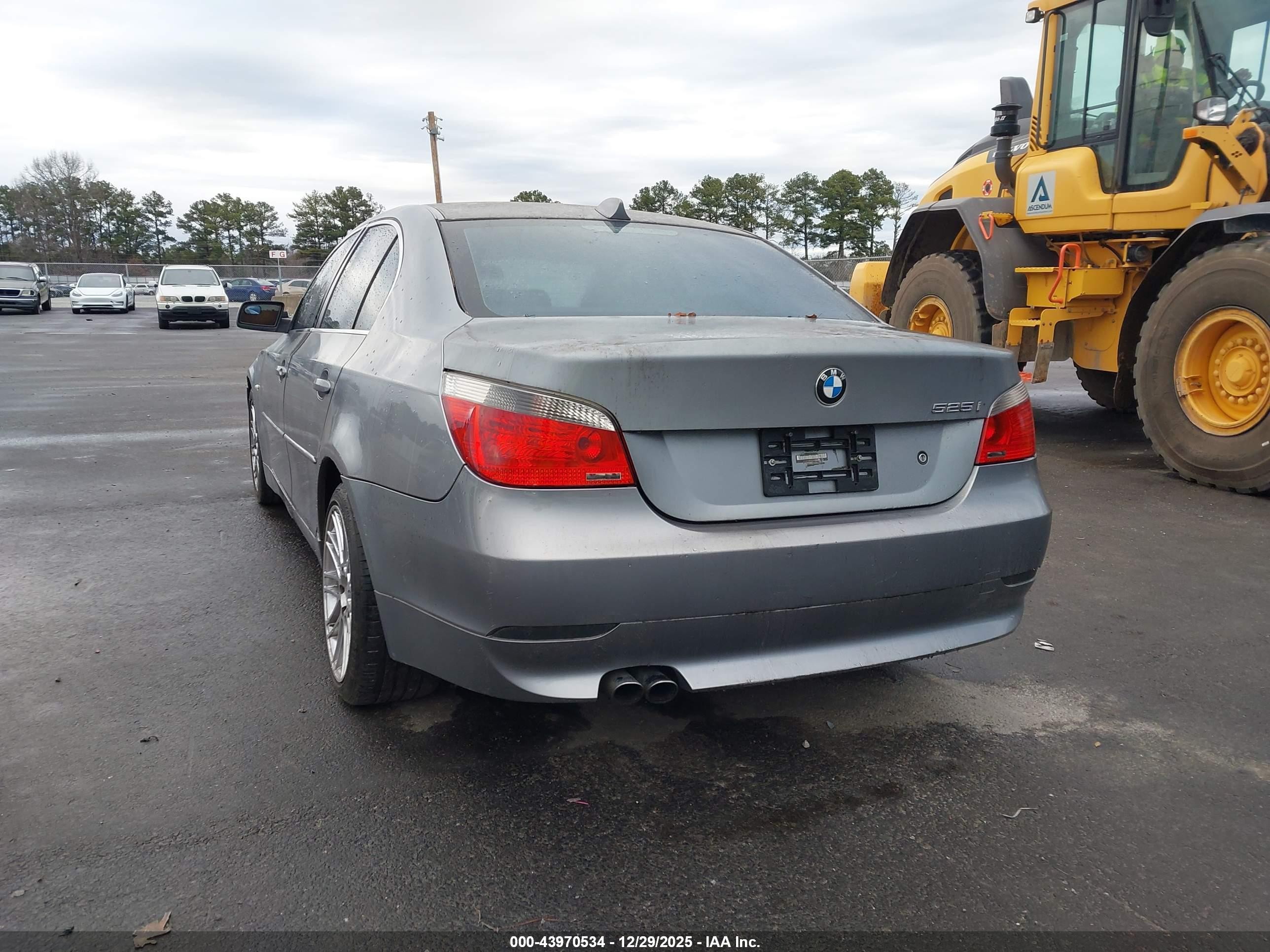 2004 Bmw 525i   Gray vin: WBANA535X4B846070