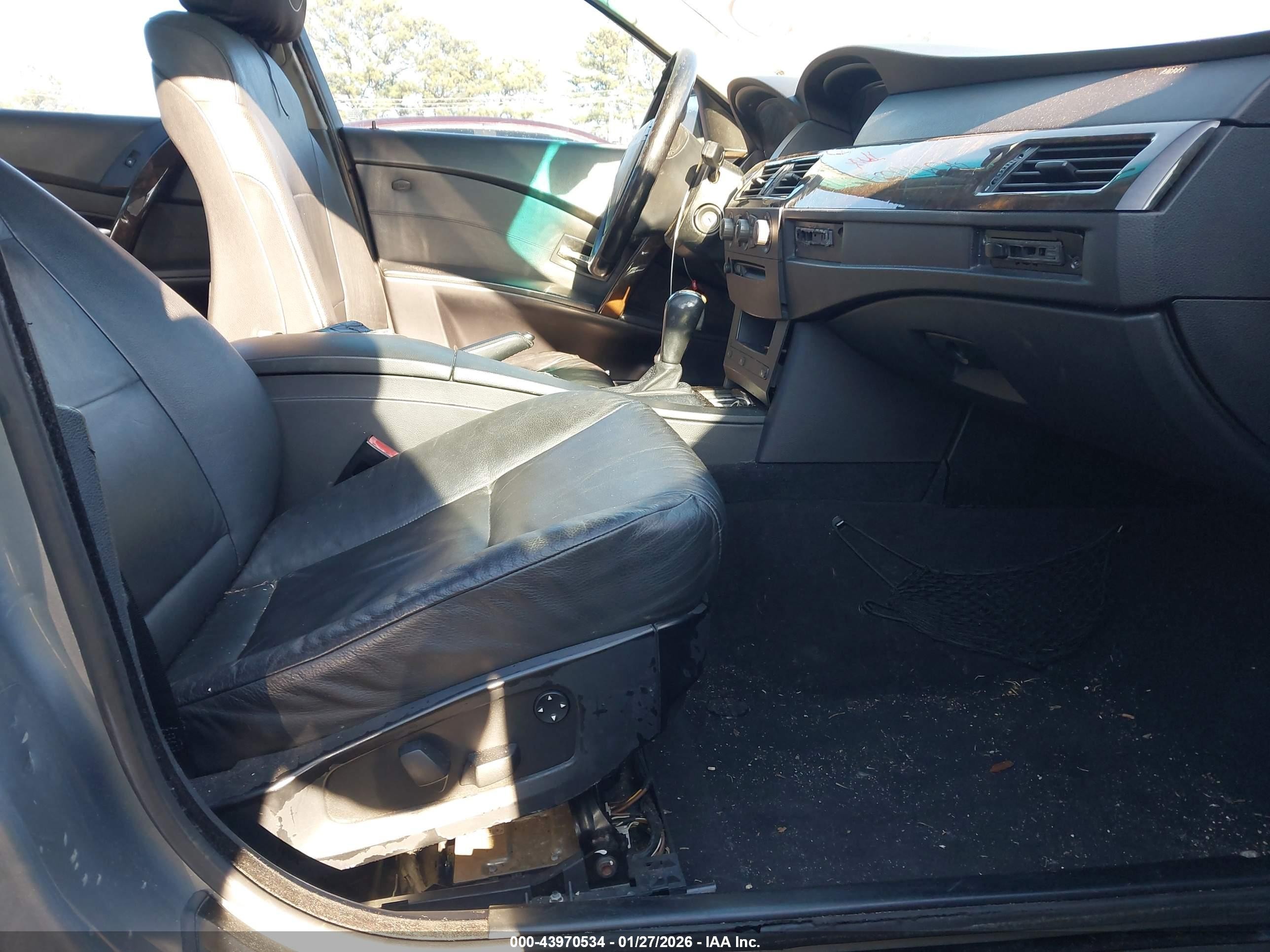 2004 Bmw 525i   Gray vin: WBANA535X4B846070