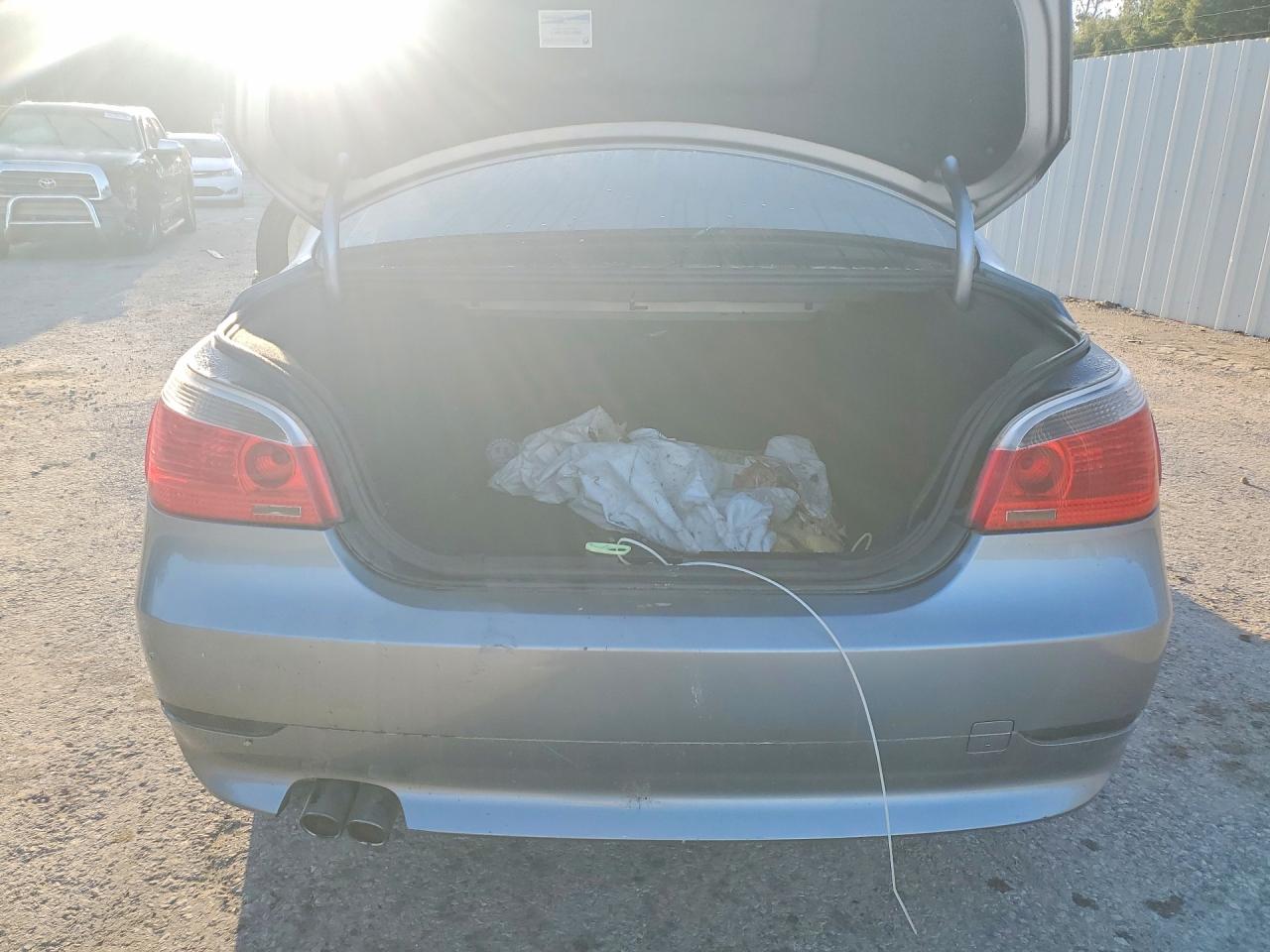 2004 Bmw 525 I Silver vin: WBANA535X4B854542