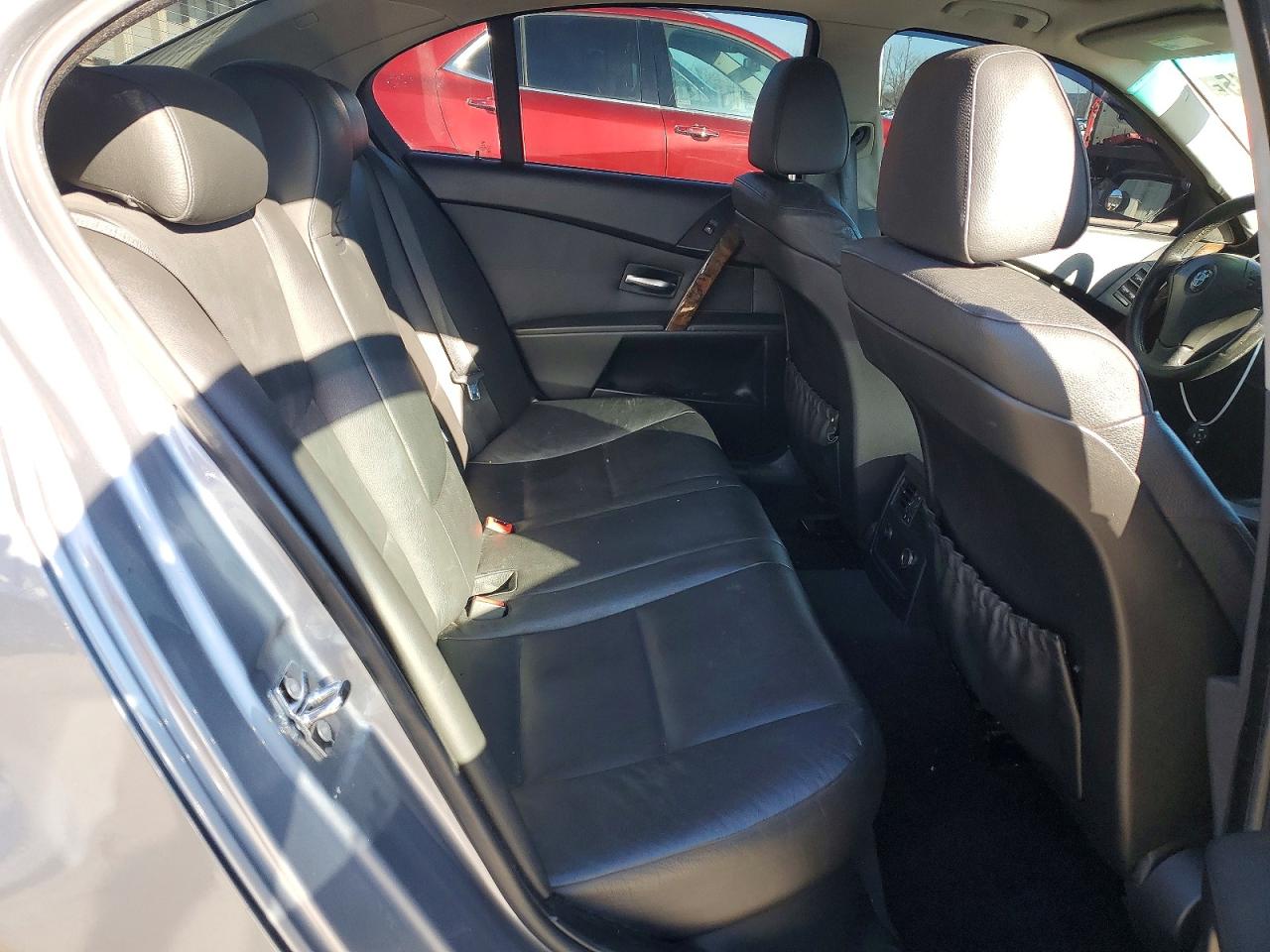 2004 Bmw 530 I Silver vin: WBANA73504B813073