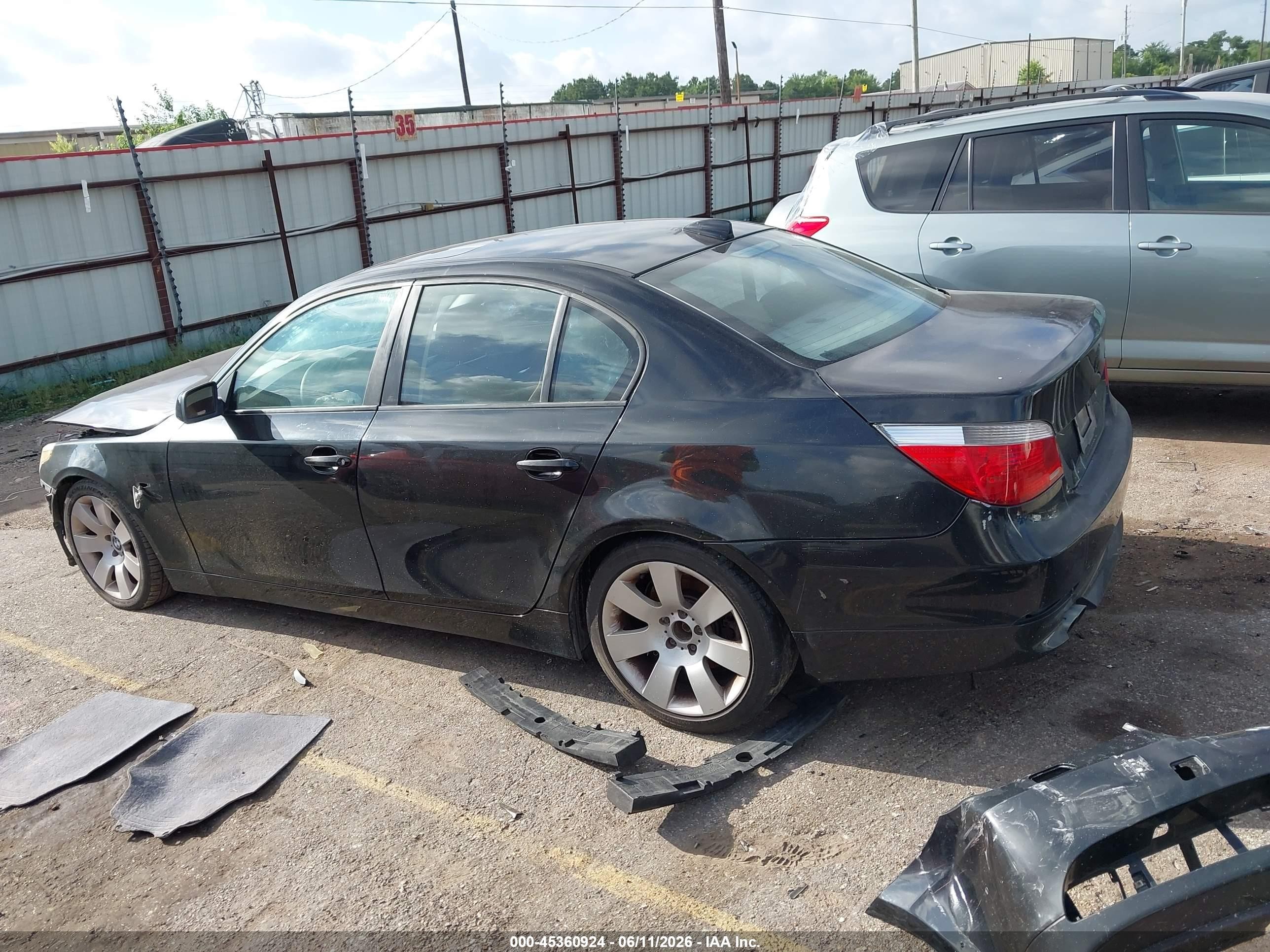 2005 Bmw 530i   Black vin: WBANA73505CR60909