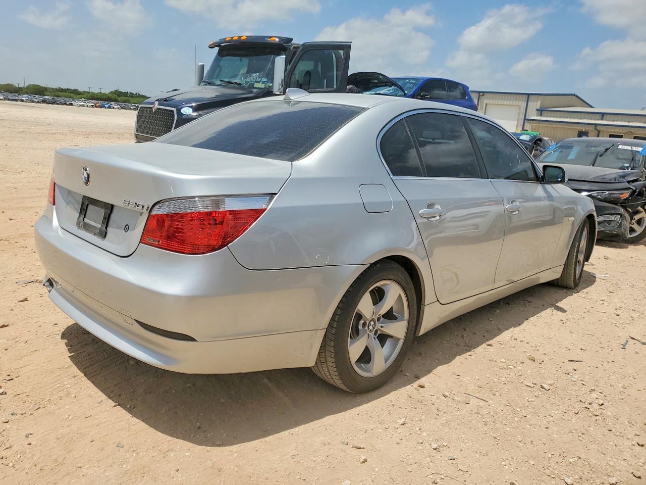 2004 Bmw 530 I Silver vin: WBANA73514B062808