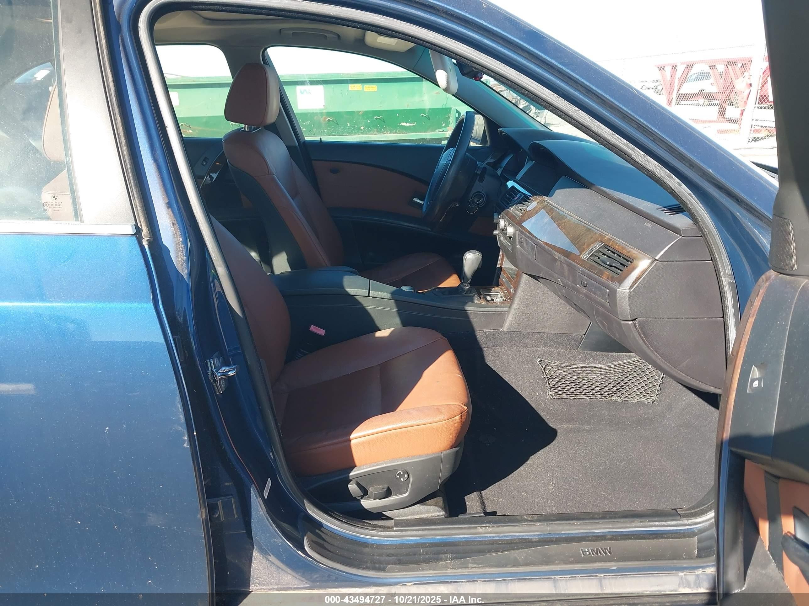 2005 Bmw 530i   Blue vin: WBANA73515B819823