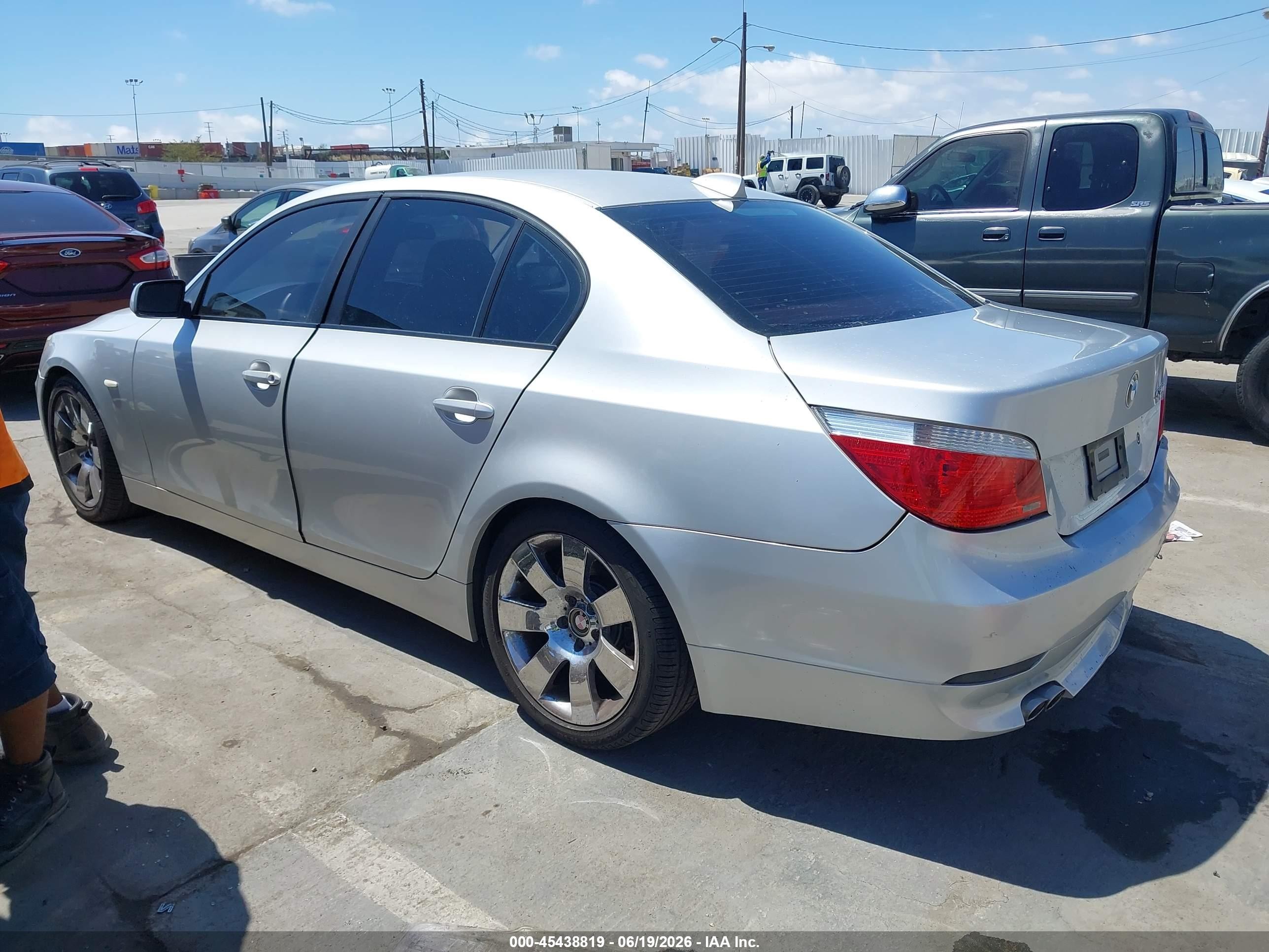 2004 Bmw 530i   Silver vin: WBANA73524B061103