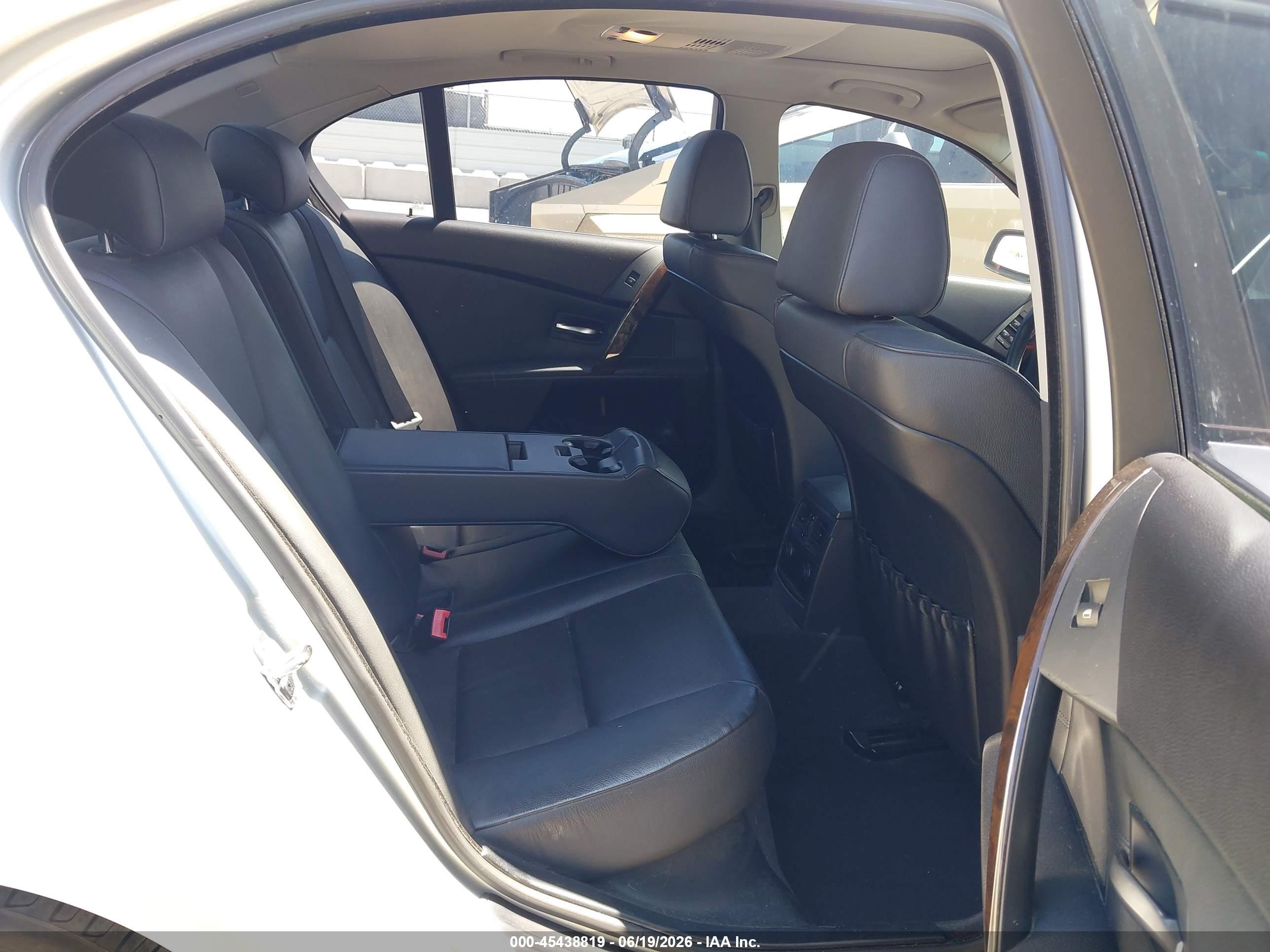 2004 Bmw 530i   Silver vin: WBANA73524B061103