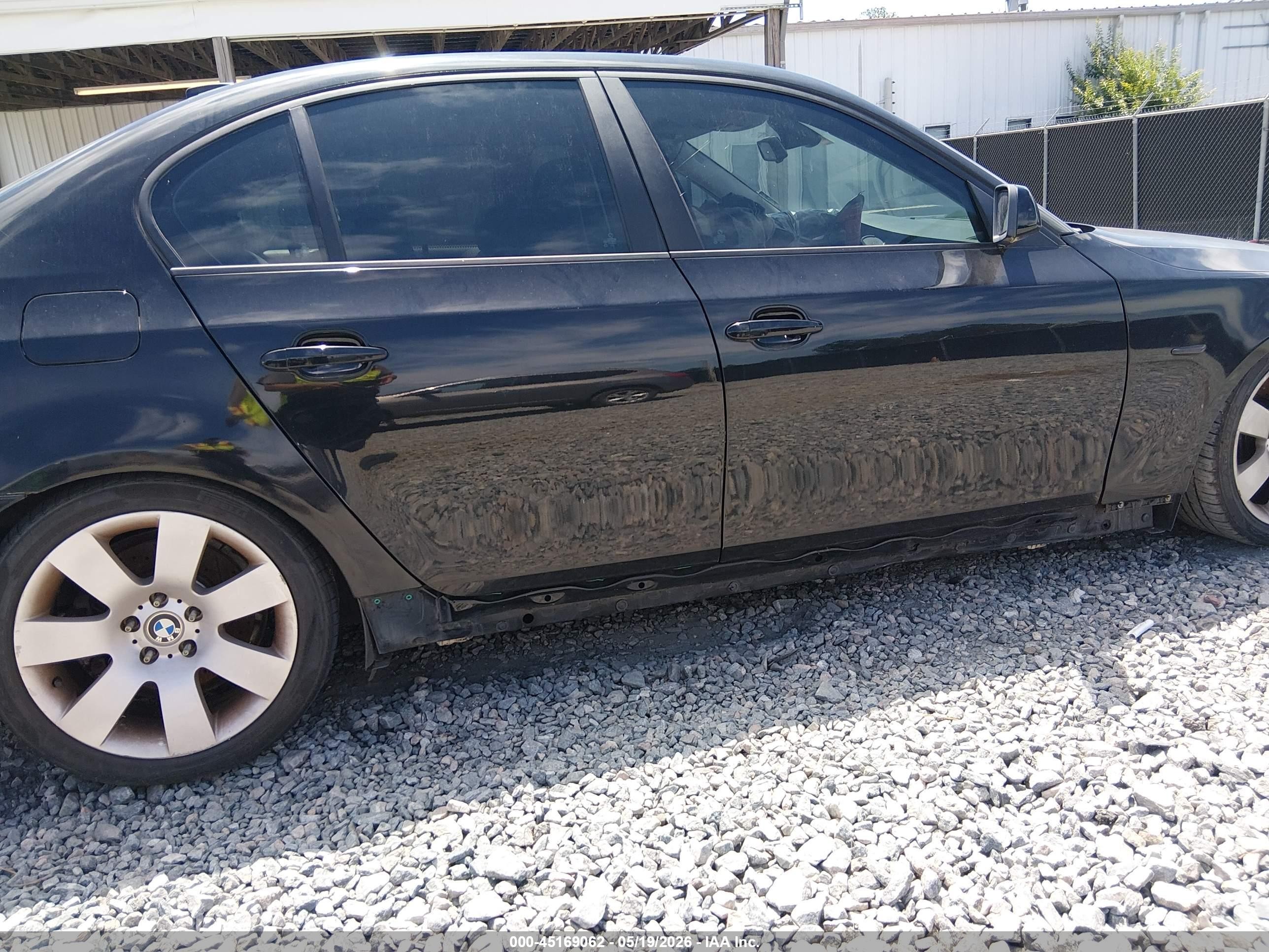 2004 Bmw 530i   Black vin: WBANA73544B806594