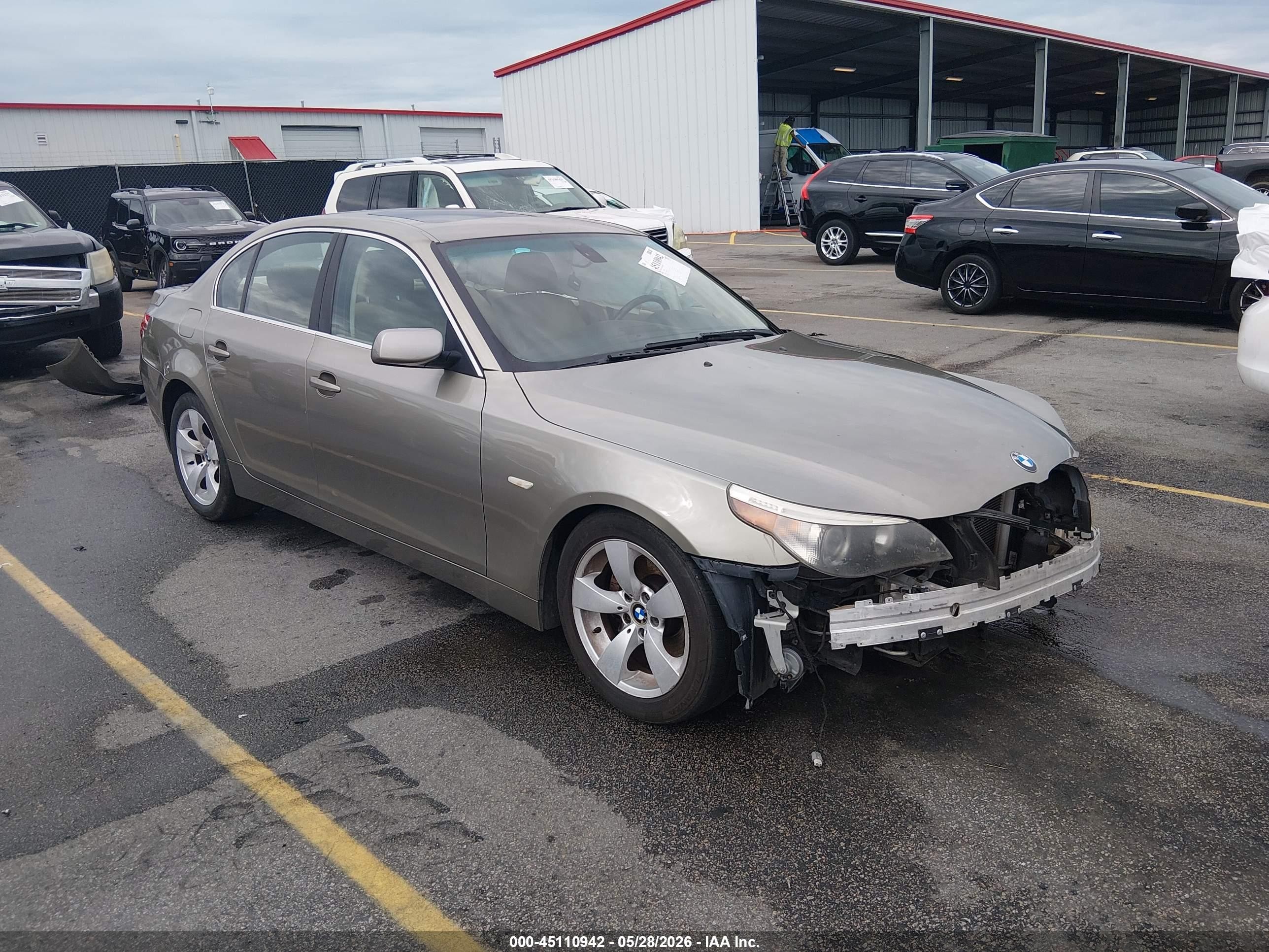 2004 Bmw 530i   Tan vin: WBANA73544B812217
