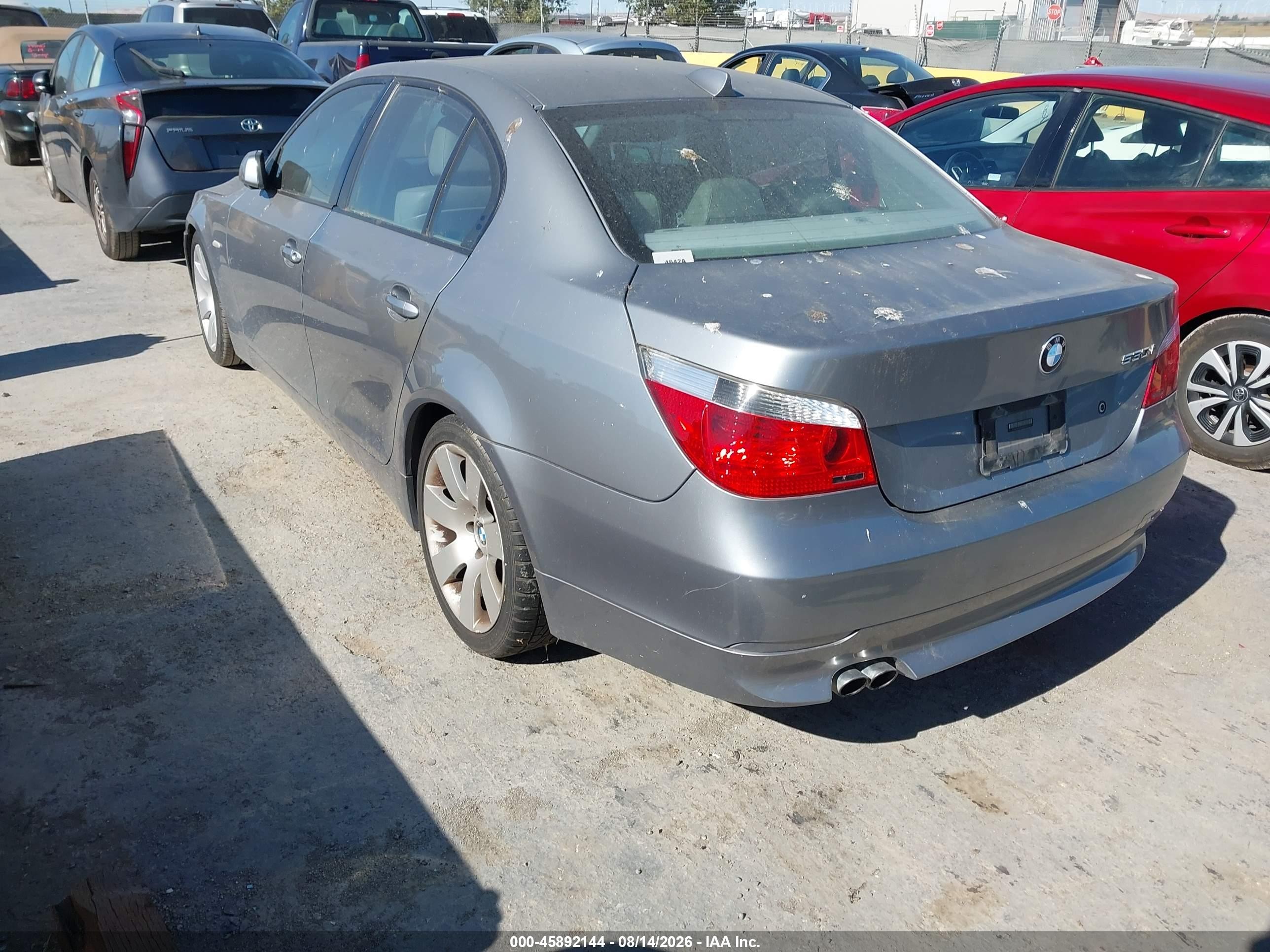 2005 Bmw 530i   Серый vin: WBANA73555CR59285