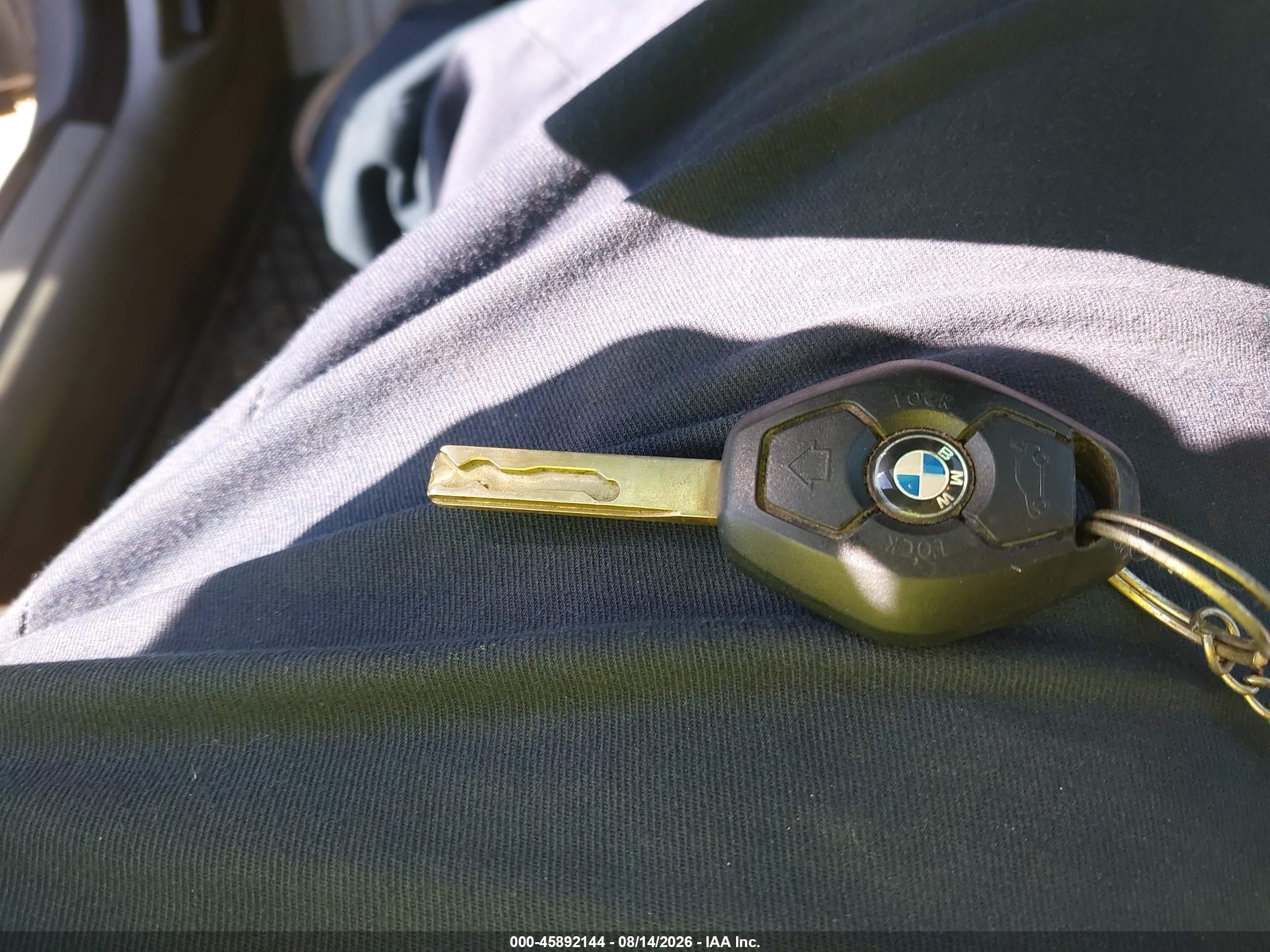 2005 Bmw 530i   Серый vin: WBANA73555CR59285