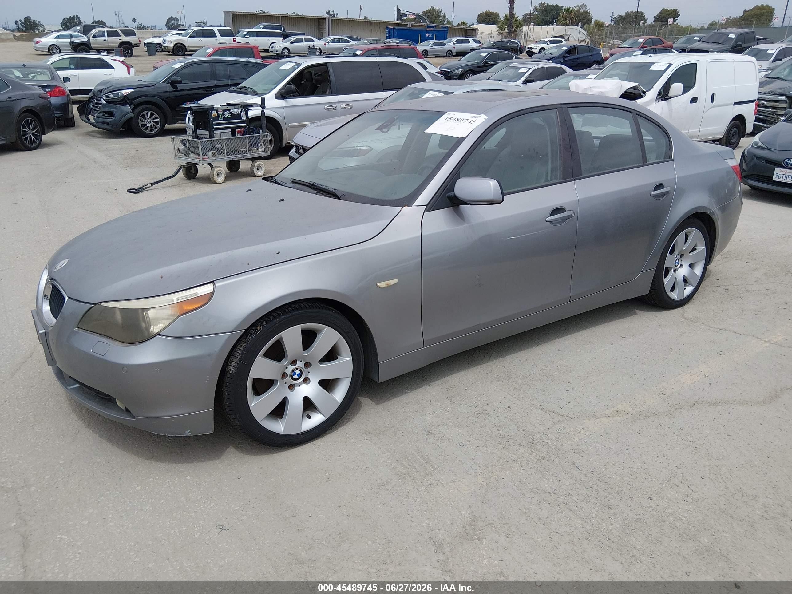 2004 Bmw 530i Серебряный vin: WBANA73564B810789
