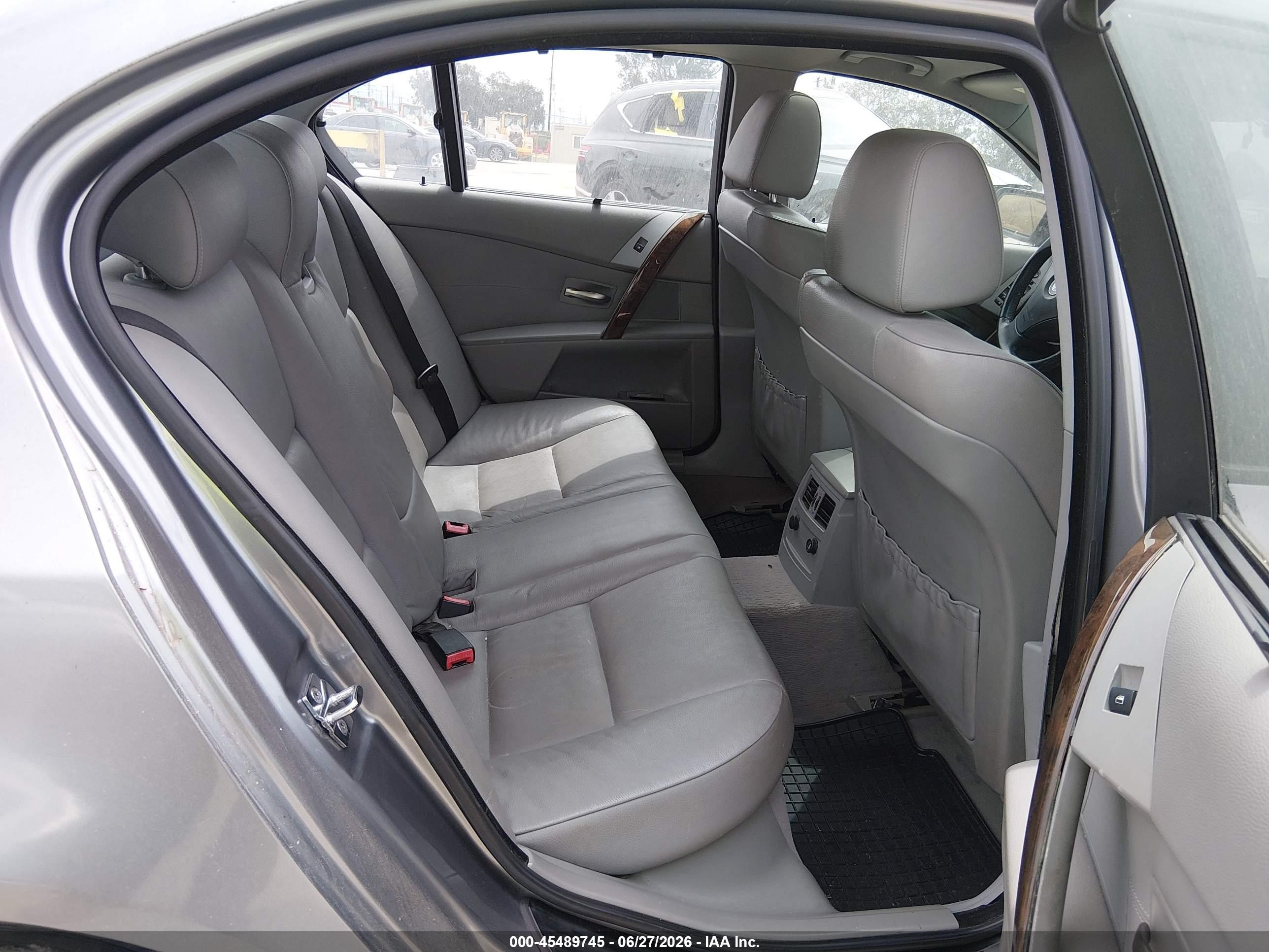 2004 Bmw 530i Серебряный vin: WBANA73564B810789