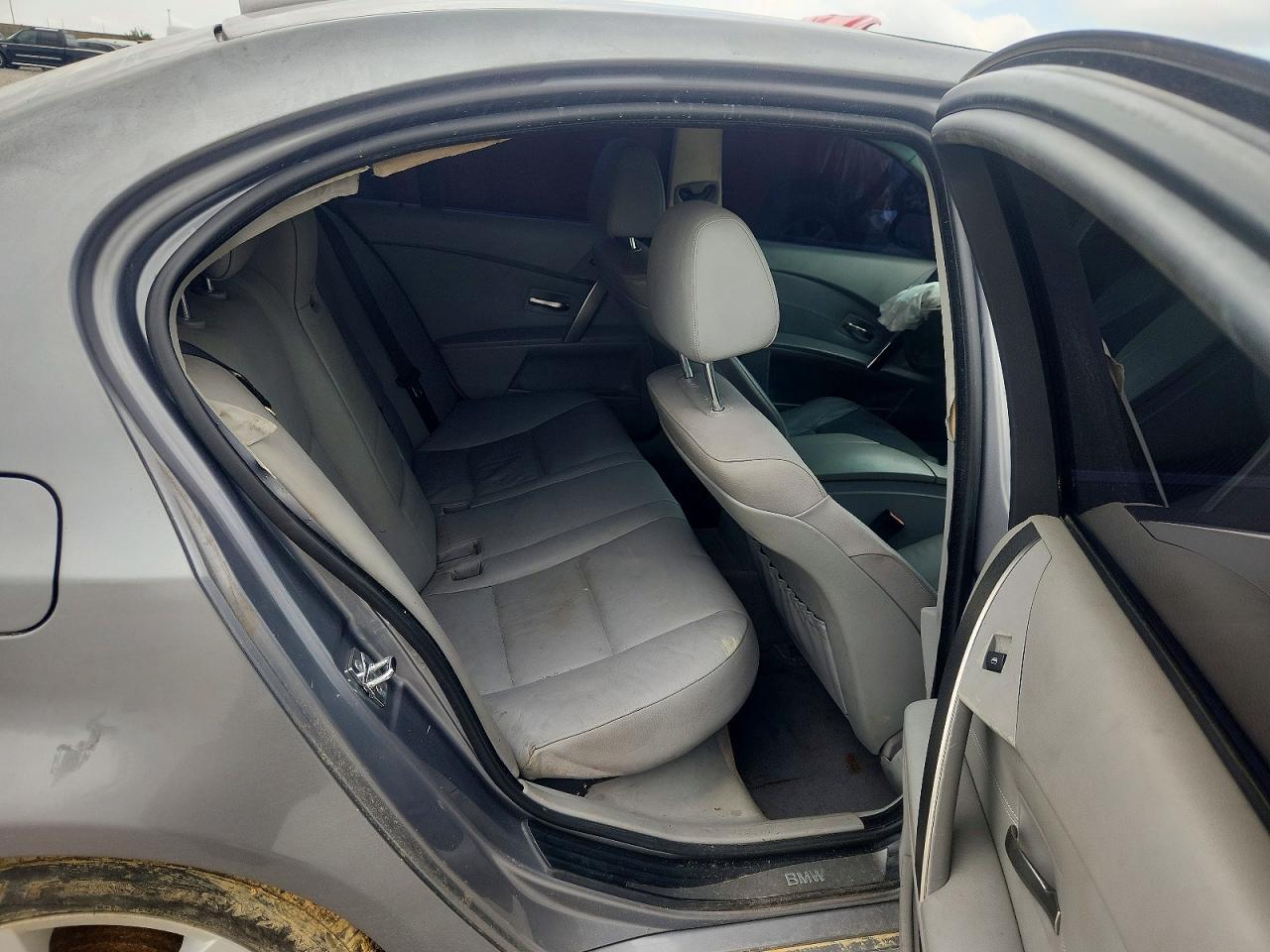 2004 Bmw 530 I Silver vin: WBANA73574B058732