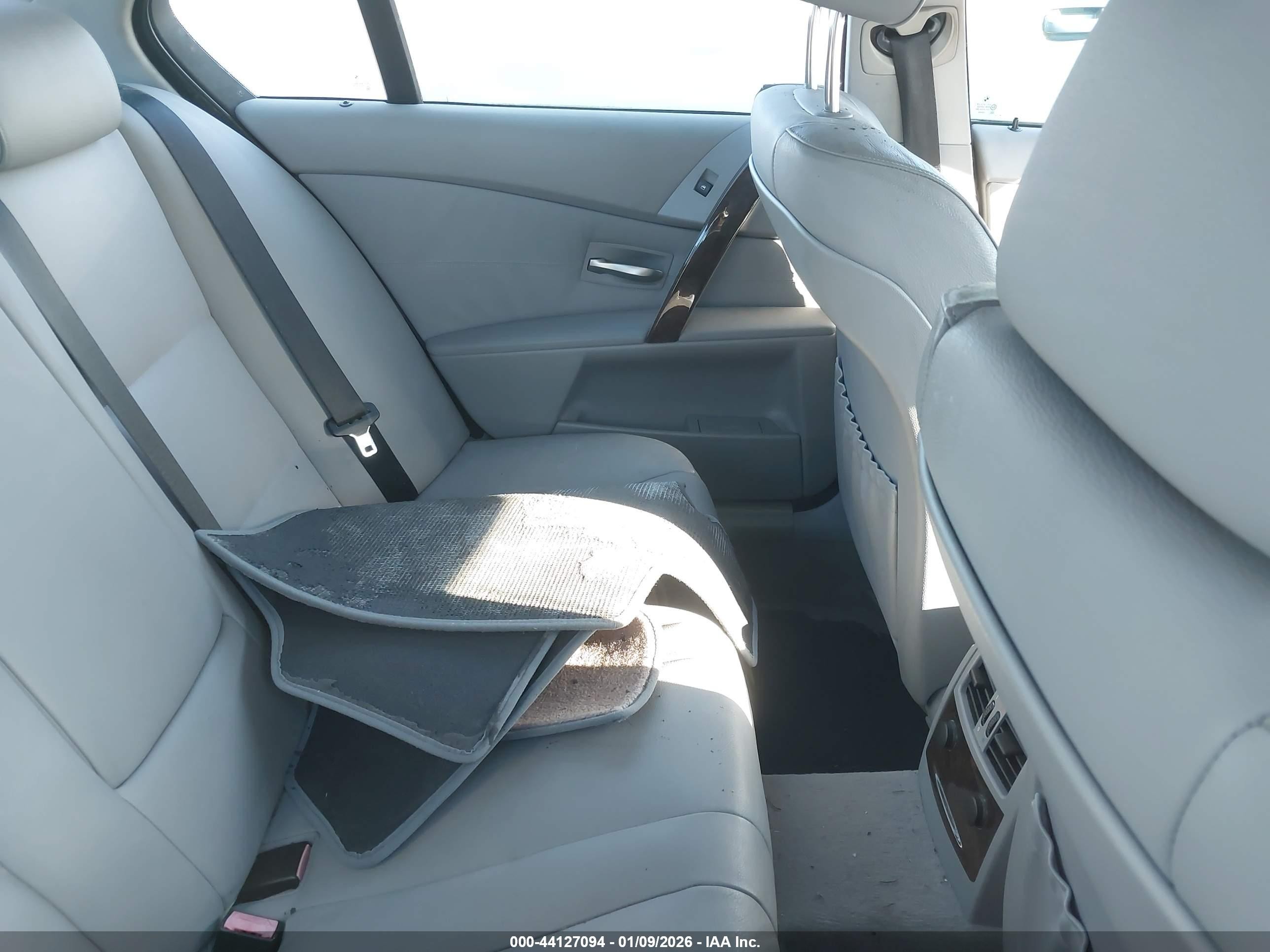2005 Bmw 530i   Gray vin: WBANA73575B048865