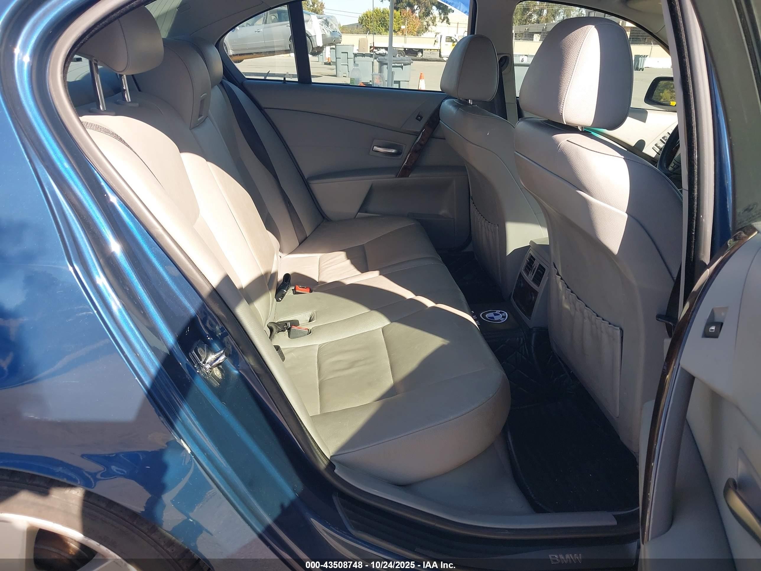 2005 Bmw 530i   Blue vin: WBANA73585B815364