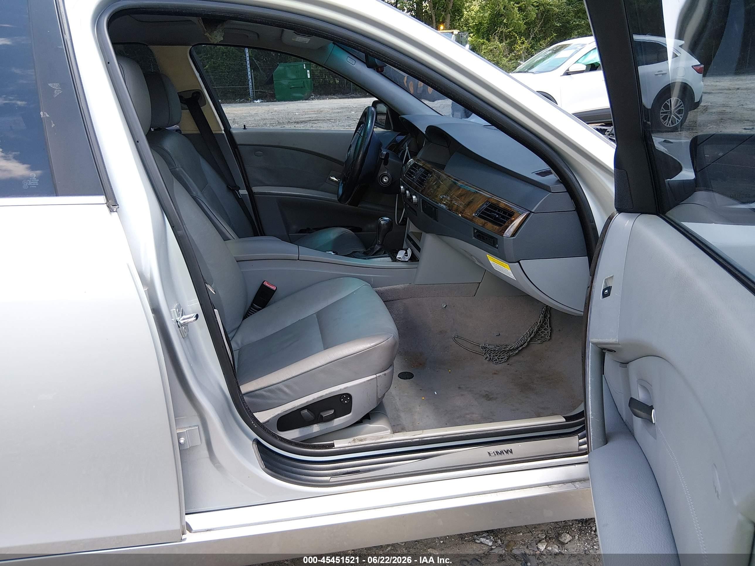 2004 Bmw 530i   Silver vin: WBANA73594B063690