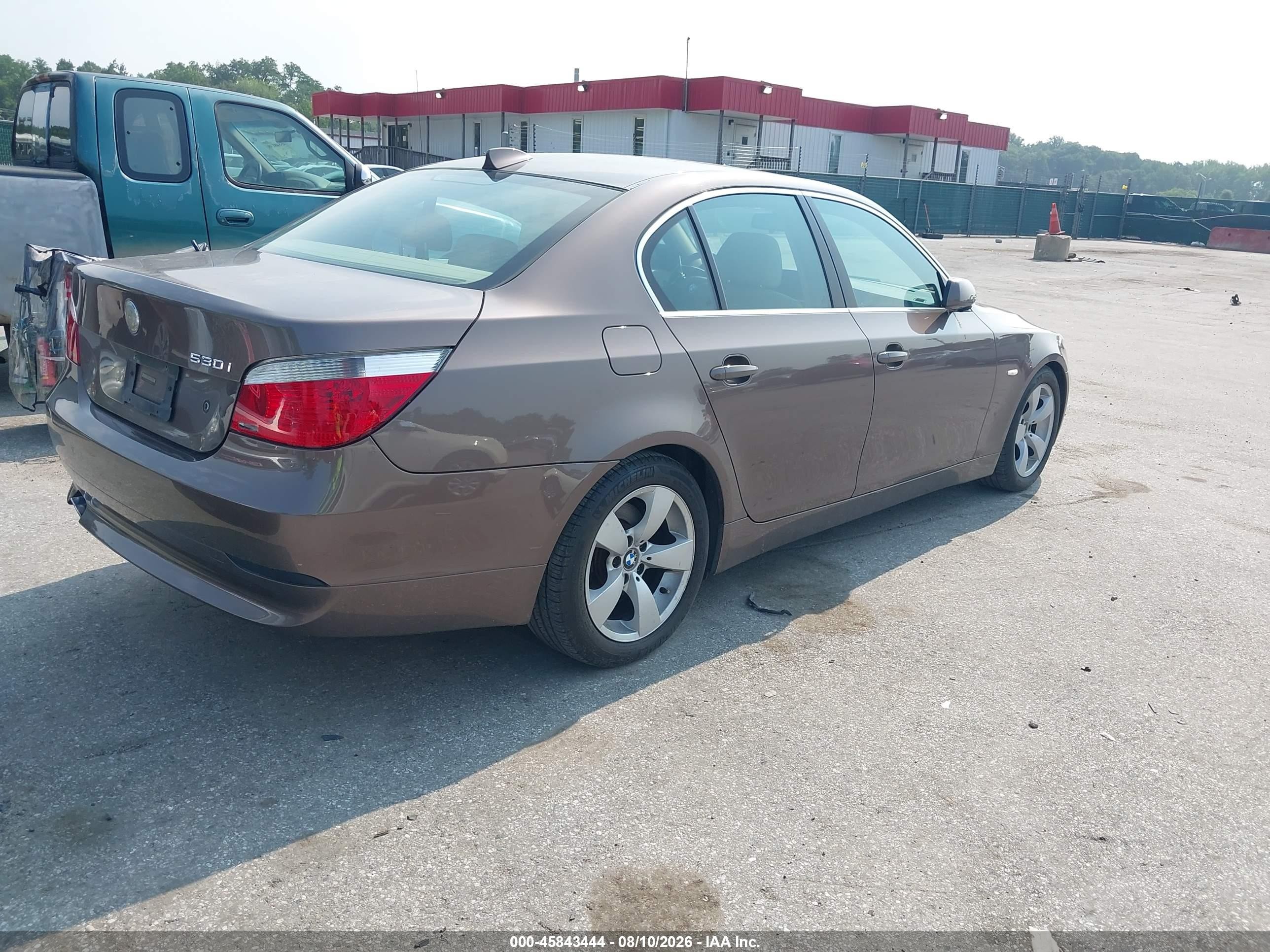 2004 Bmw 530i   Brown vin: WBANA73594B800581