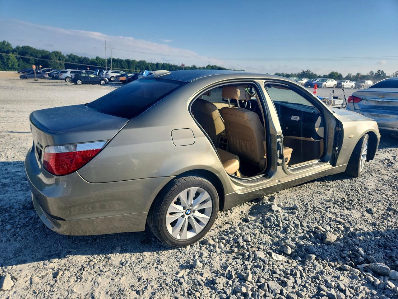 2004 Bmw 545 I Gold vin: WBANB33534B112596