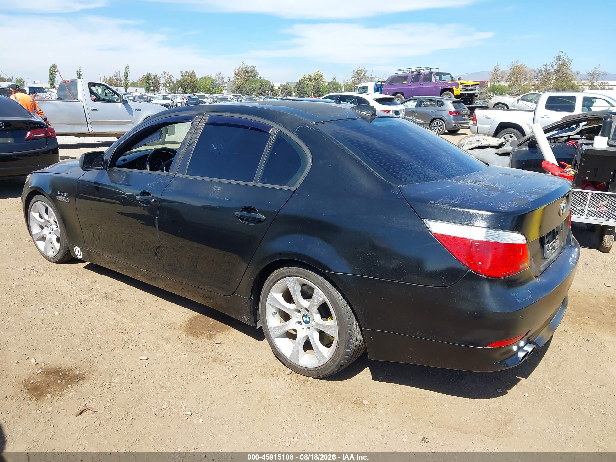 2005 Bmw 545i   Black vin: WBANB33585B115284